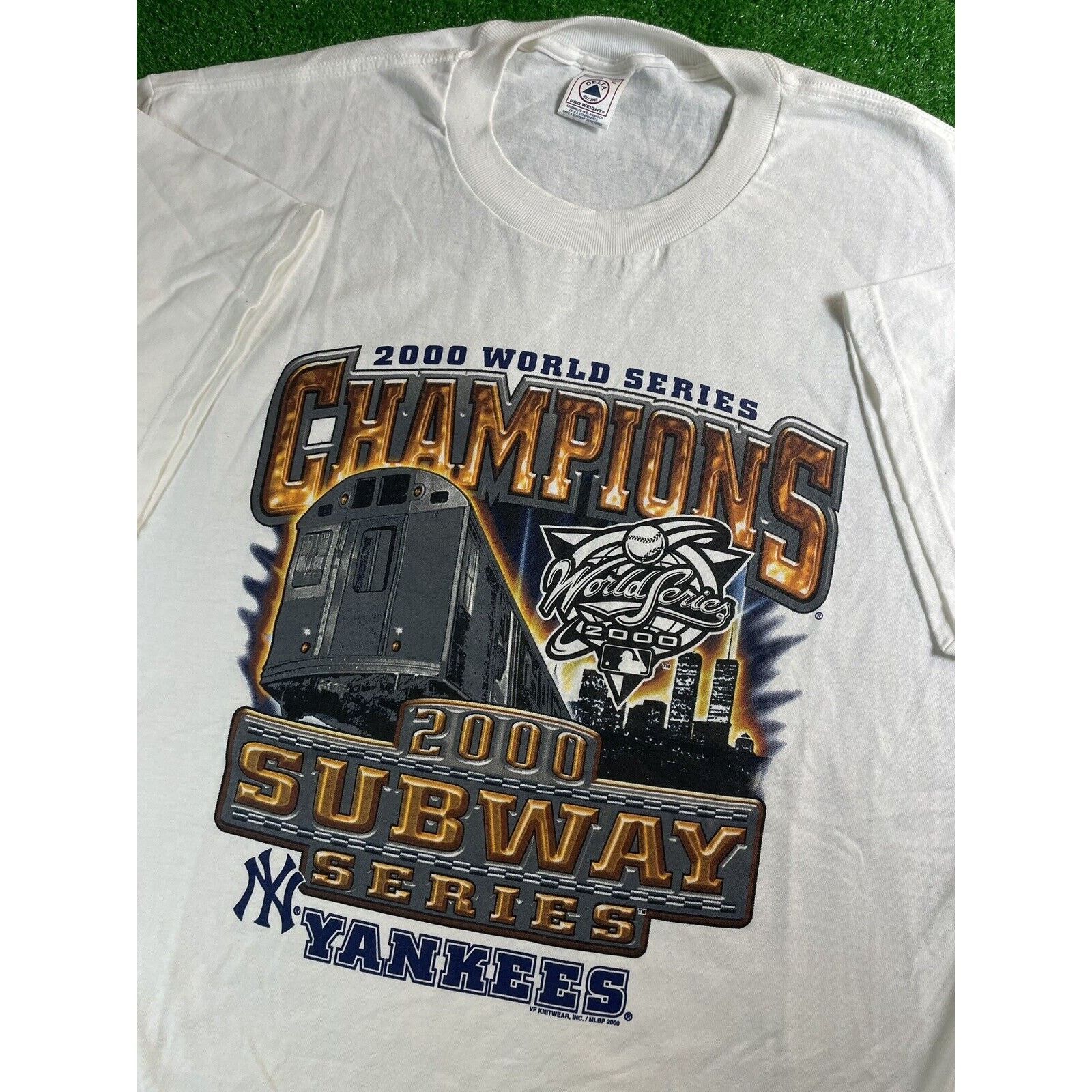Vintage Vintage New York Yankees Champions XL Twin Towers Shirt USA Size US XL / EU 56 / 4 - 1 Thumbnail