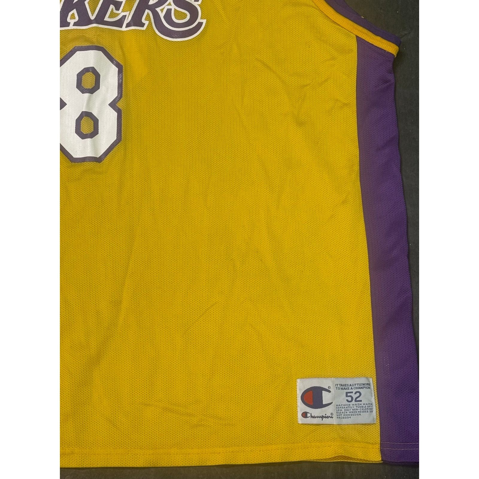 Champion Vintage Champion Kobe Bryant #8 Los Angeles Lakers Jersey Size US XXL / EU 58 / 5 - 3 Thumbnail