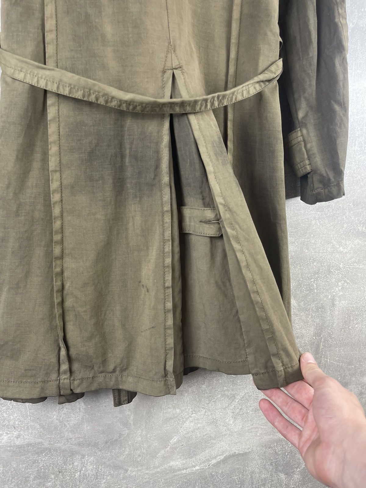 Moncler Moncler Double Breasted Waxed Olive Green Belted Trench Coat Size S / US 4 / IT 40 - 8 Thumbnail