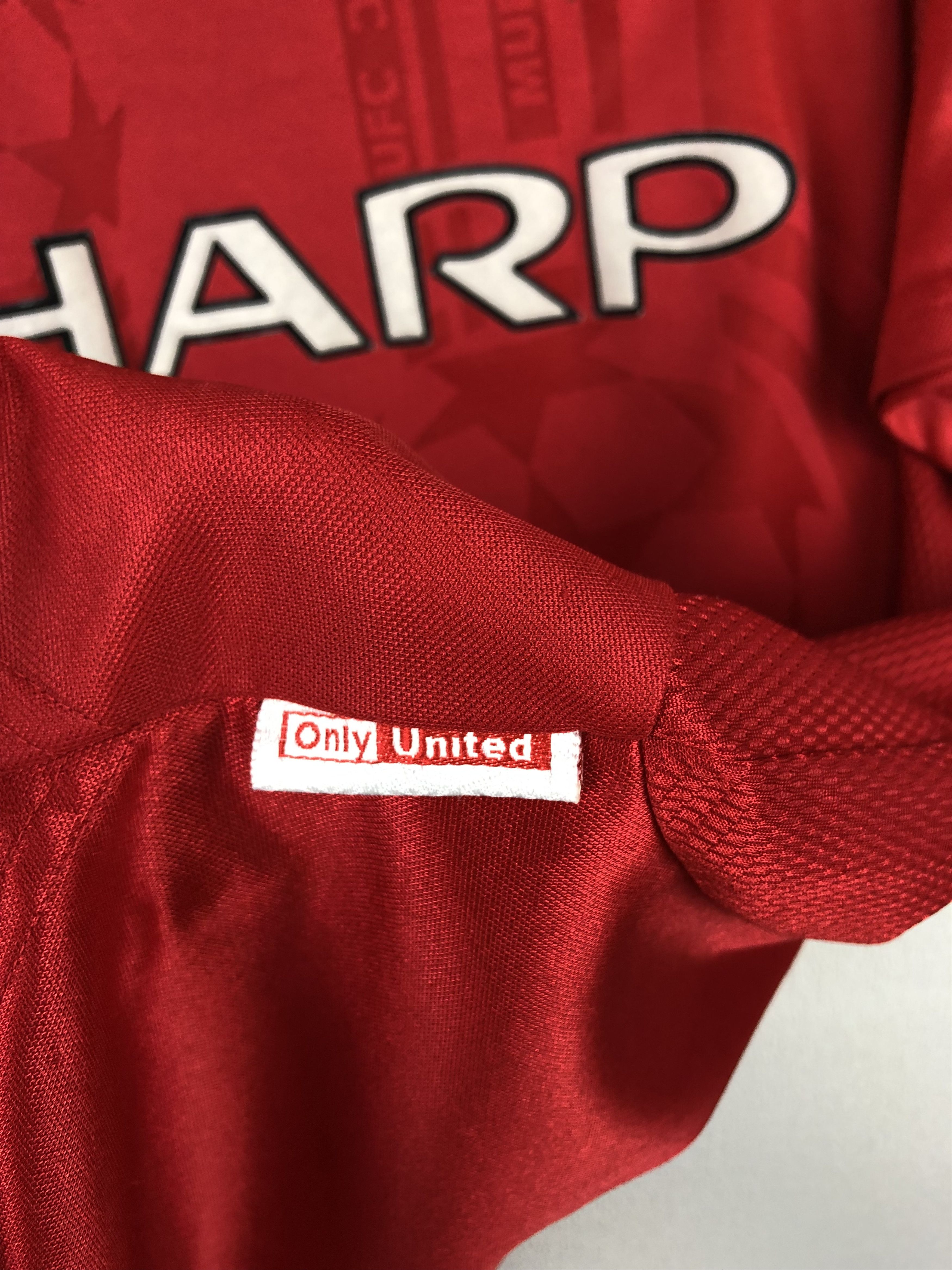 Vintage Manchester United Cup Shirt shirt 1997 Soccer Jersey Size US L / EU 52-54 / 3 - 6 Thumbnail