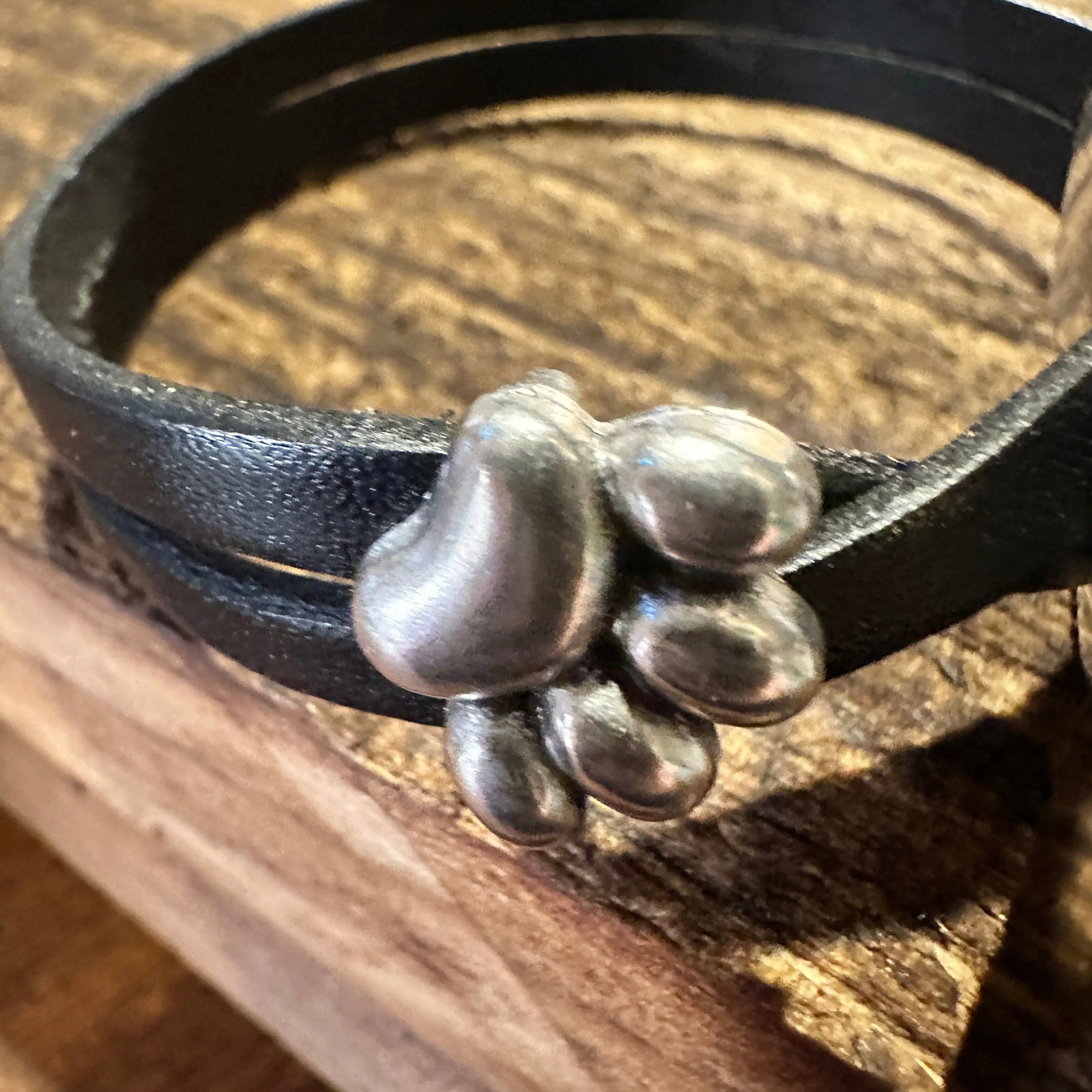 Other Boho Hippie Black Leather Pet Paw Circle Buckle Cuff Bracele Size ONE SIZE - 6 Thumbnail