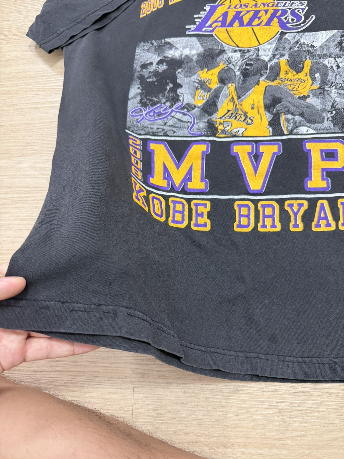 Other Vintage Kobe Bryant t-shirt Size US L / EU 52-54 / 3 - 6 Thumbnail