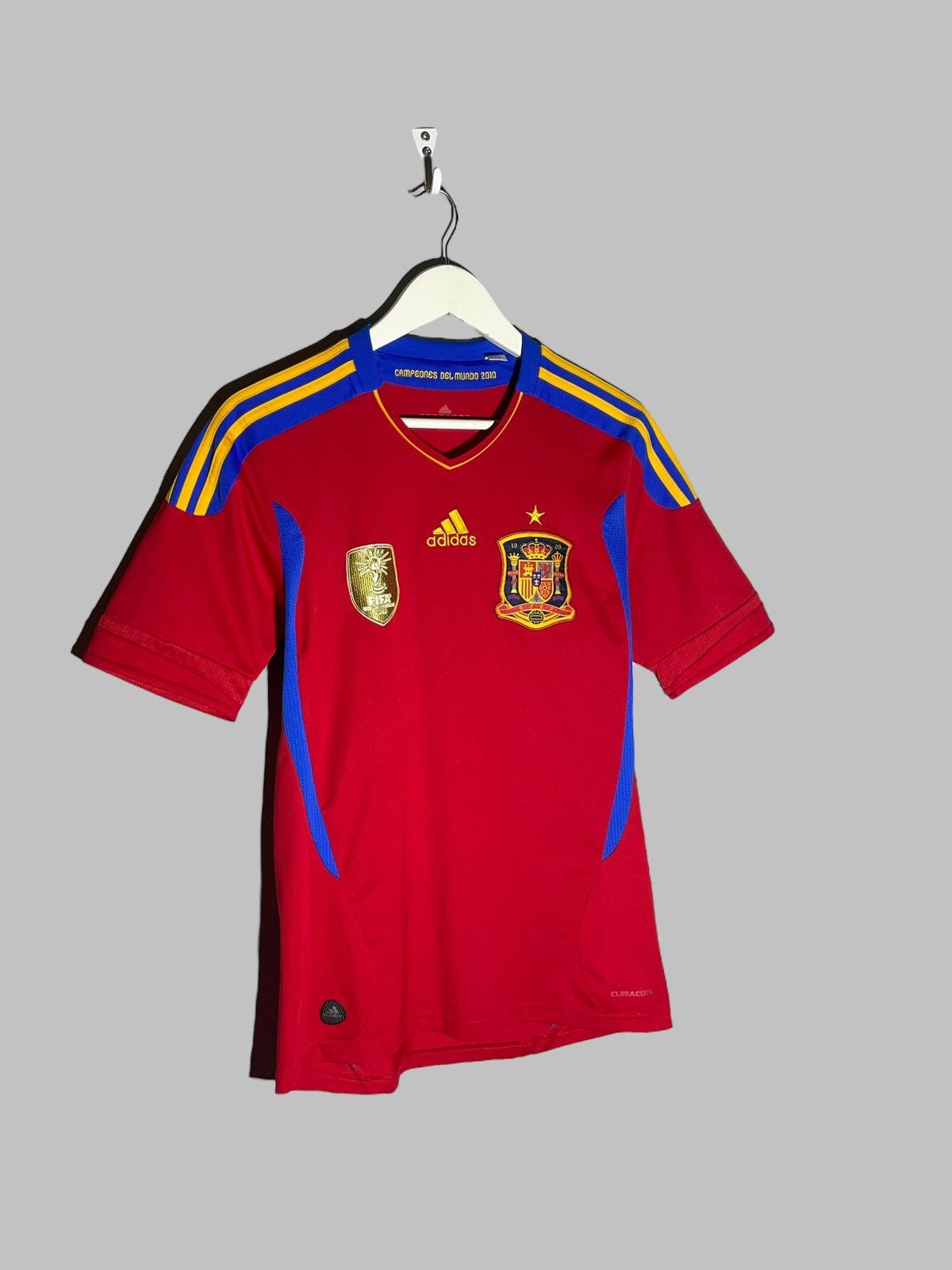 Adidas National Team Spain Adidas 2011 Home Football Shirt Size US S / EU 44-46 / 1 - 2 Thumbnail