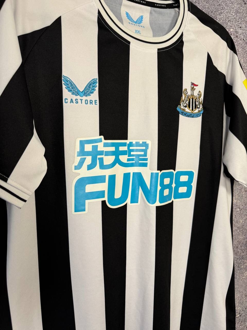 Castore × Vintage Newcastle United 2022/23 Castore Home Soccer Jersey Size US XXL / EU 58 / 5 - 6 Thumbnail