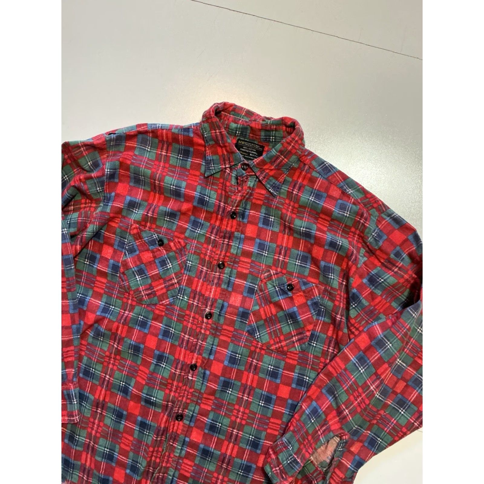 JCPenney VINTAGE JCPenney Plaid Printed 100% Cotton L/S Flannel Button Shirt XL Men’s 70s 80s Size US XL / EU 56 / 4 - 3 Thumbnail