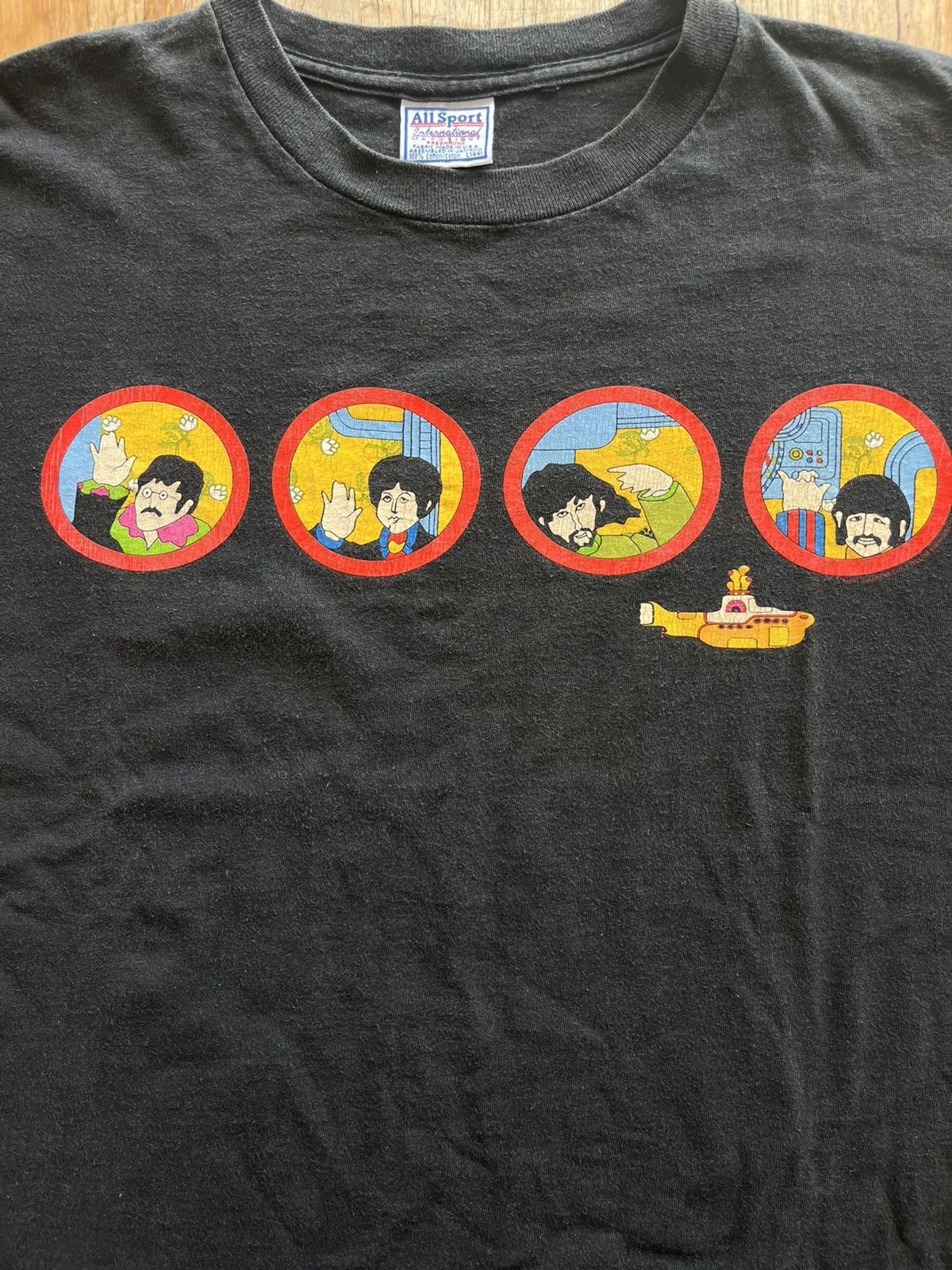 Band Tees × Vintage Vintage The Beatles Submariner 1999’s Art design Tshirt Size US L / EU 52-54 / 3 - 5 Thumbnail