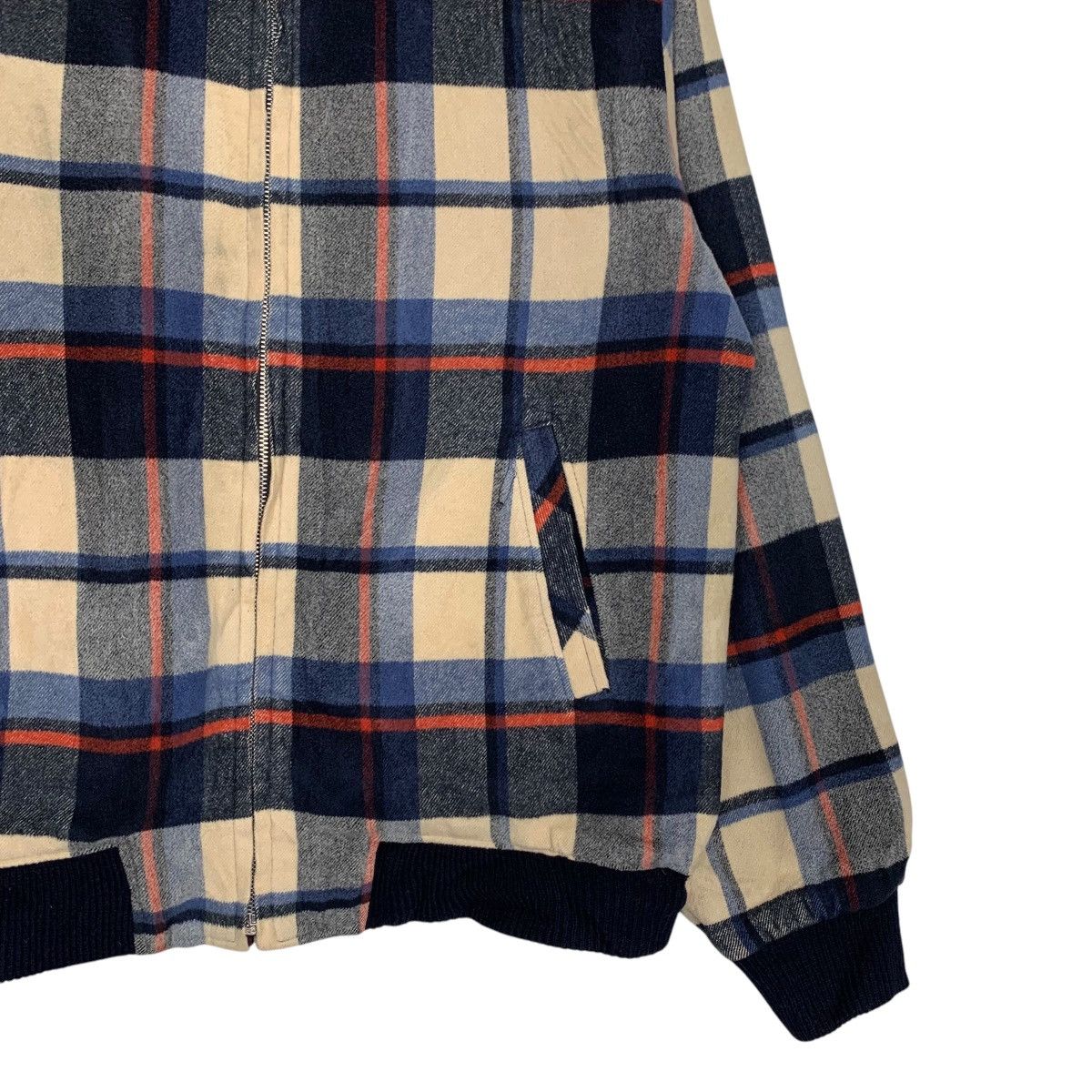 Vintage Vintage 90's Unbrand Checked Plaid Bomber Jacket #2700-C121 Size US M / EU 48-50 / 2 - 6 Thumbnail