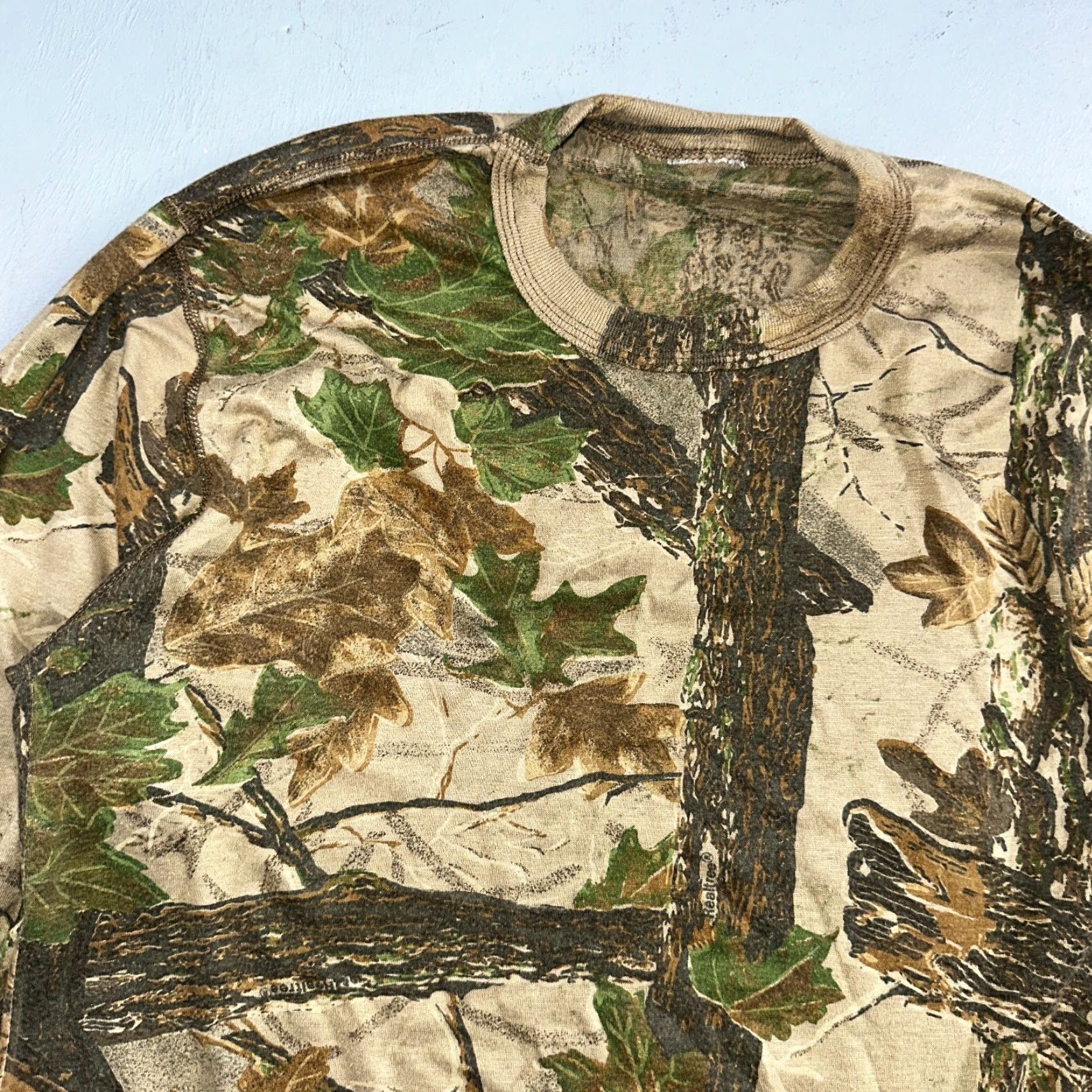 Realtree VINTAGE Camo 90s Real Tree VTG T Shirt Long Sleeve Pocket Mens M Green Forest Camouflage Graphic Print Size US M / EU 48-50 / 2 - 2 Thumbnail