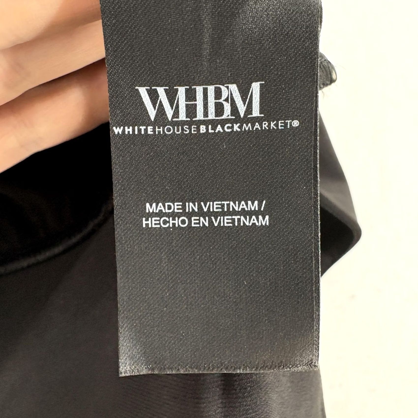 White House Black Market White House Black Market Blouse XS Womens V-Neck Button Surplice Solid Black NWT Clothing Reserved Womens XS Blouse Size XS / US 0-2 / IT 36-38 - 6 Thumbnail