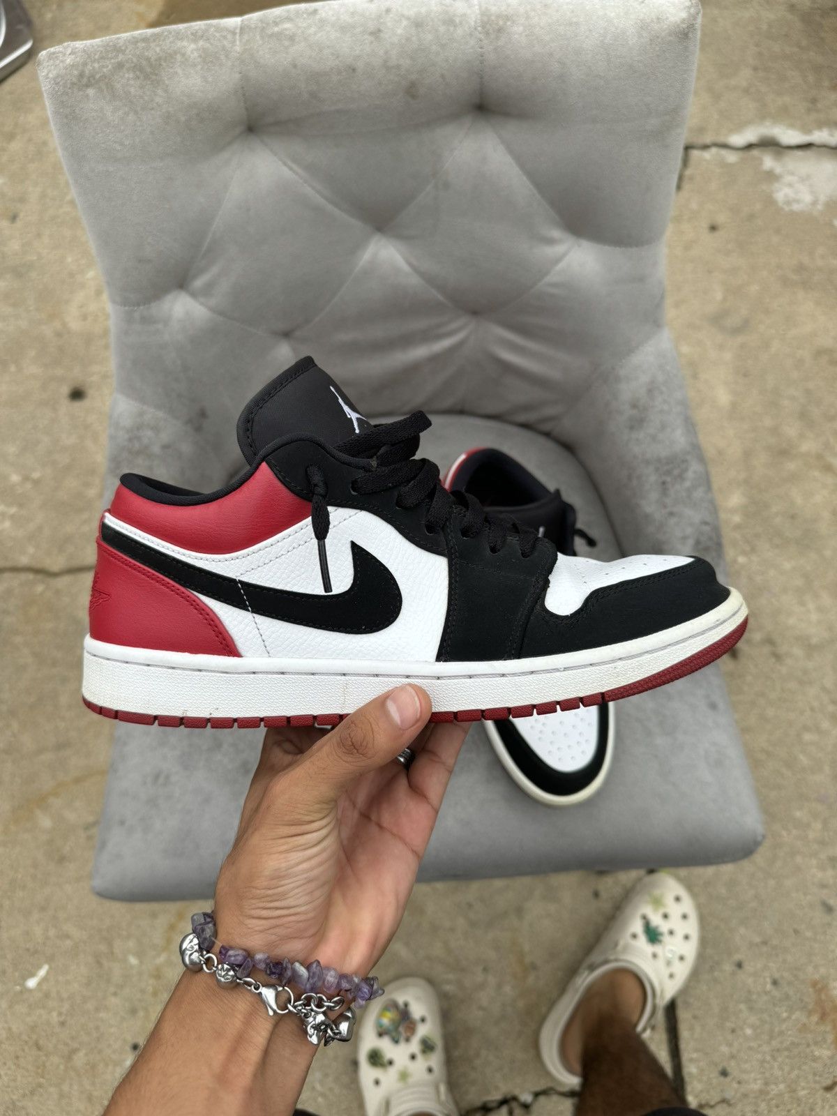 Jordan Brand Jordan 1 Black Toe (2019) Size US 10.5 / EU 43-44 - 2 Thumbnail