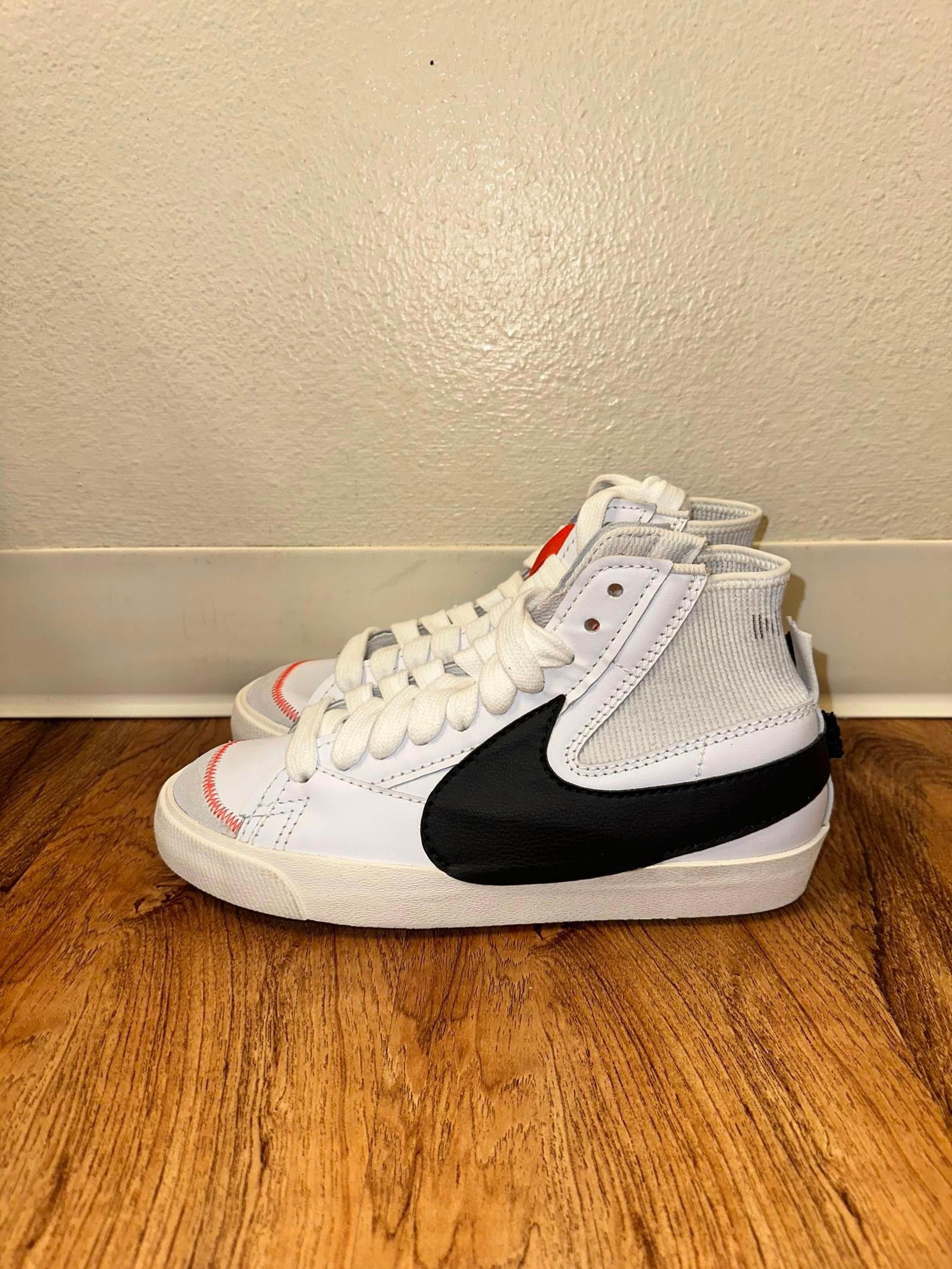 Nike Blazer Mid 77 Jumbo White Black Sample