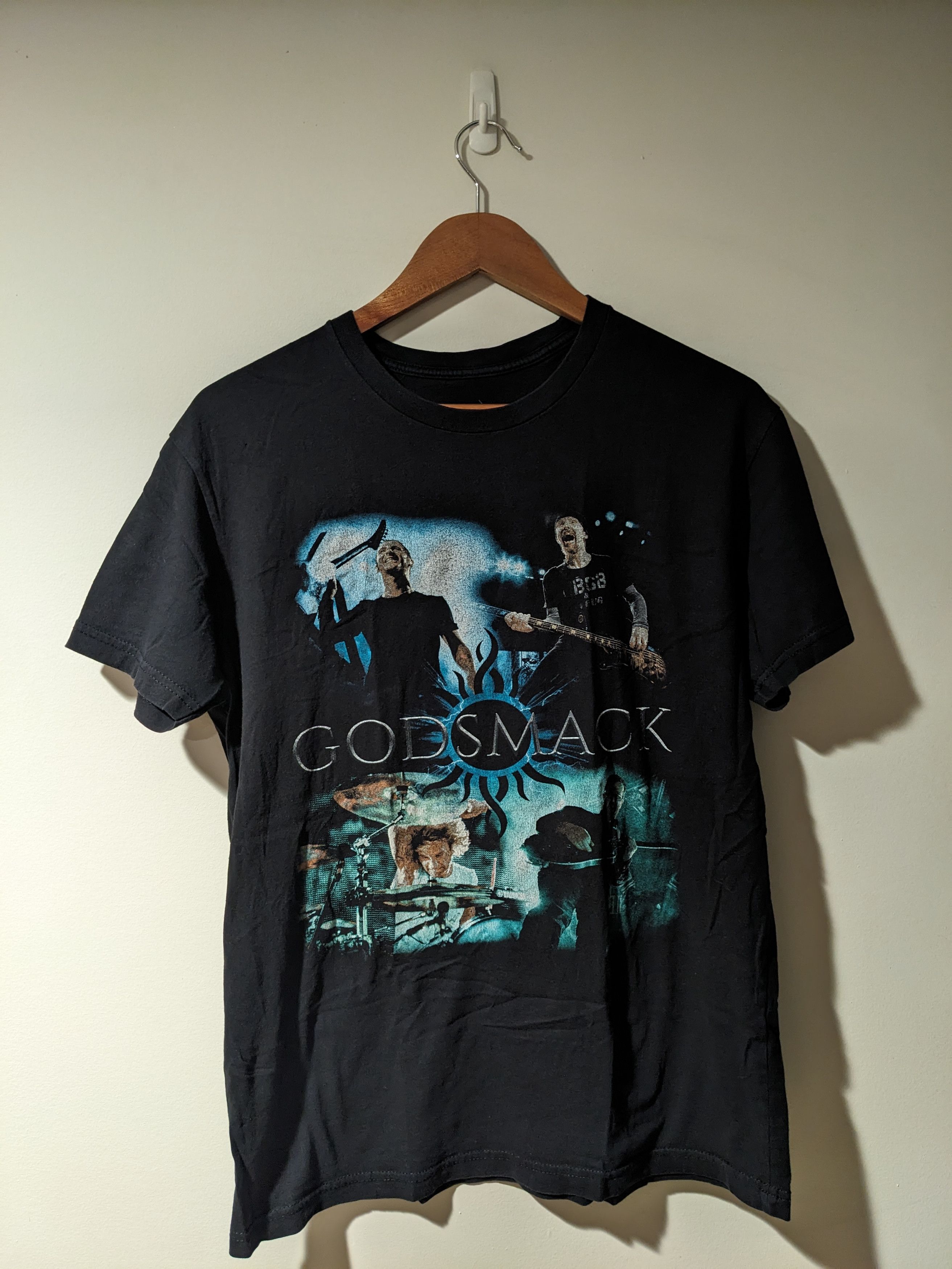 Band Tees Godsmack 2019 Tour Music Band Black Medium T-Shirt Size US M / EU 48-50 / 2 - 1 Thumbnail