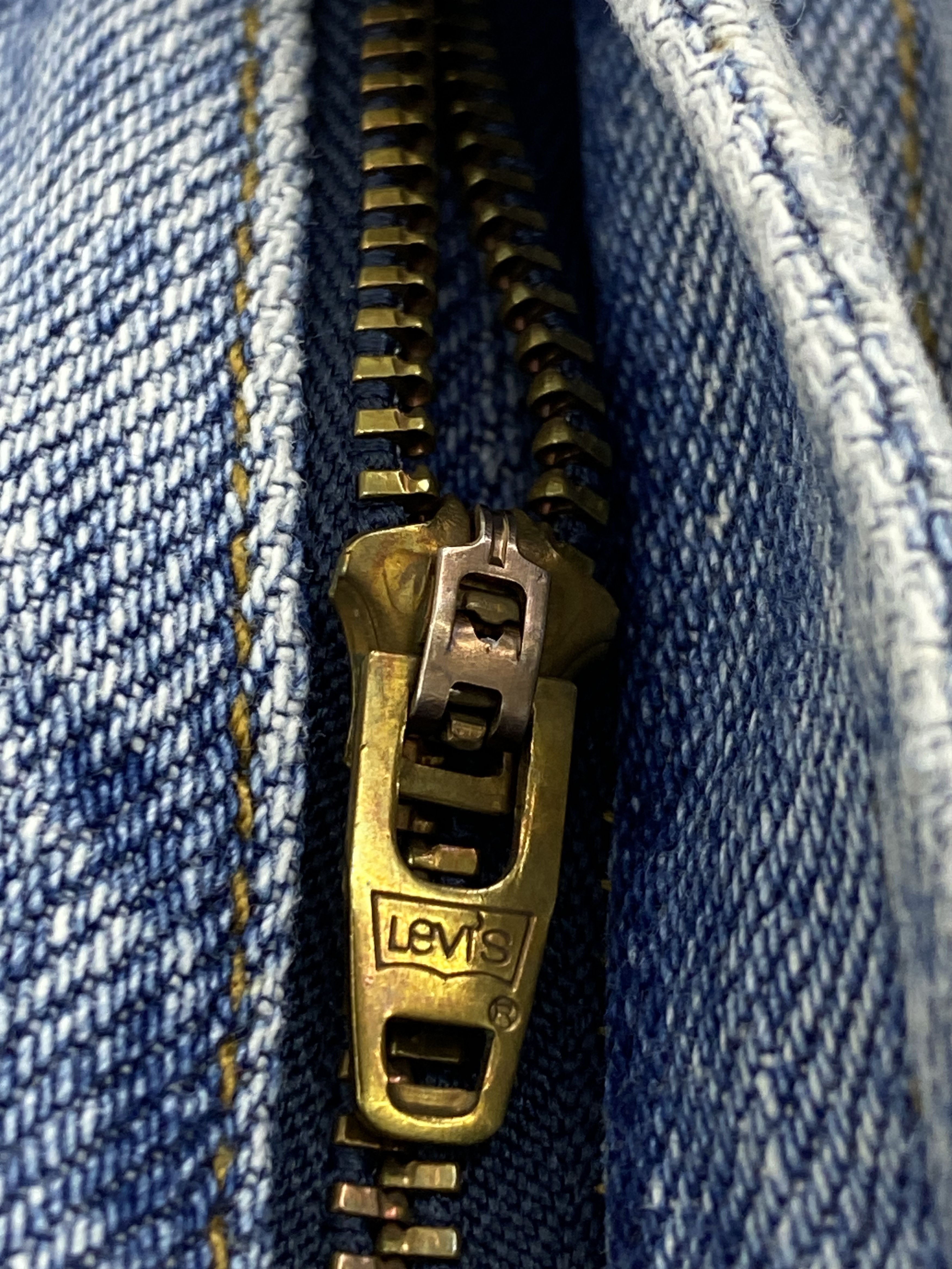 Levi's Vintage Levis 517 Flared Bootcut Light Wash Jeans DP2594 Size US 37 - 11 Thumbnail