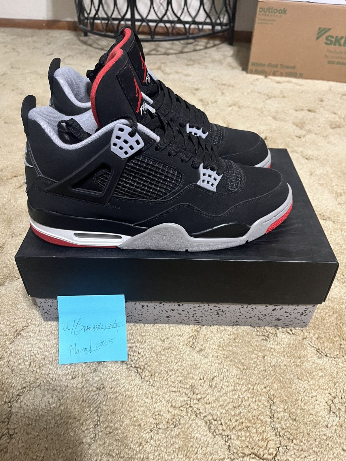 Jordan Brand 2019 AIR JORDAN 4 BLACK CEMENT BRED Size US 10 / EU 43 - 5 Thumbnail