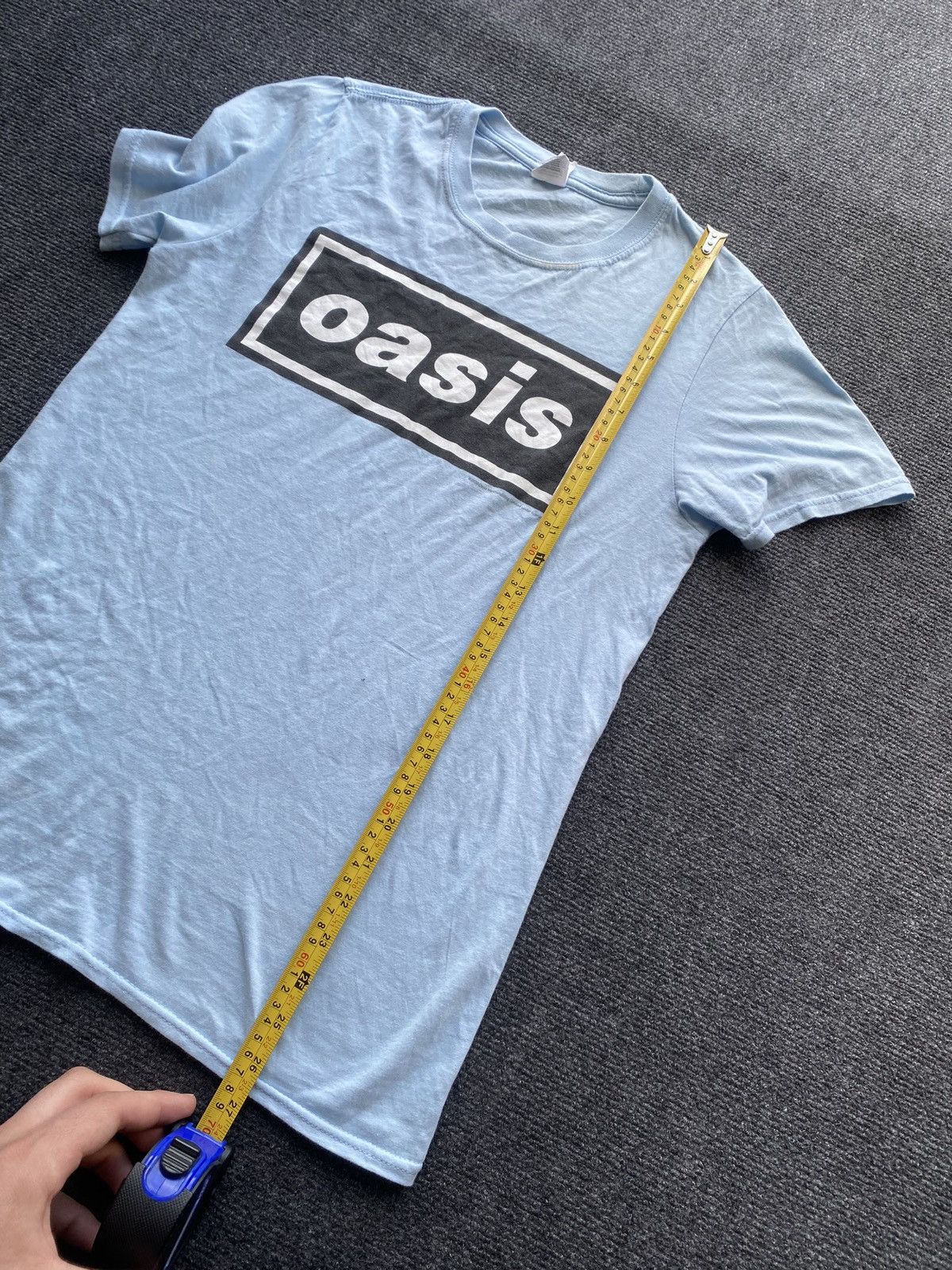 Band Tees 🔥00s 2020 Oasis Band Tour blue tee faded Size US S / EU 44-46 / 1 - 6 Thumbnail