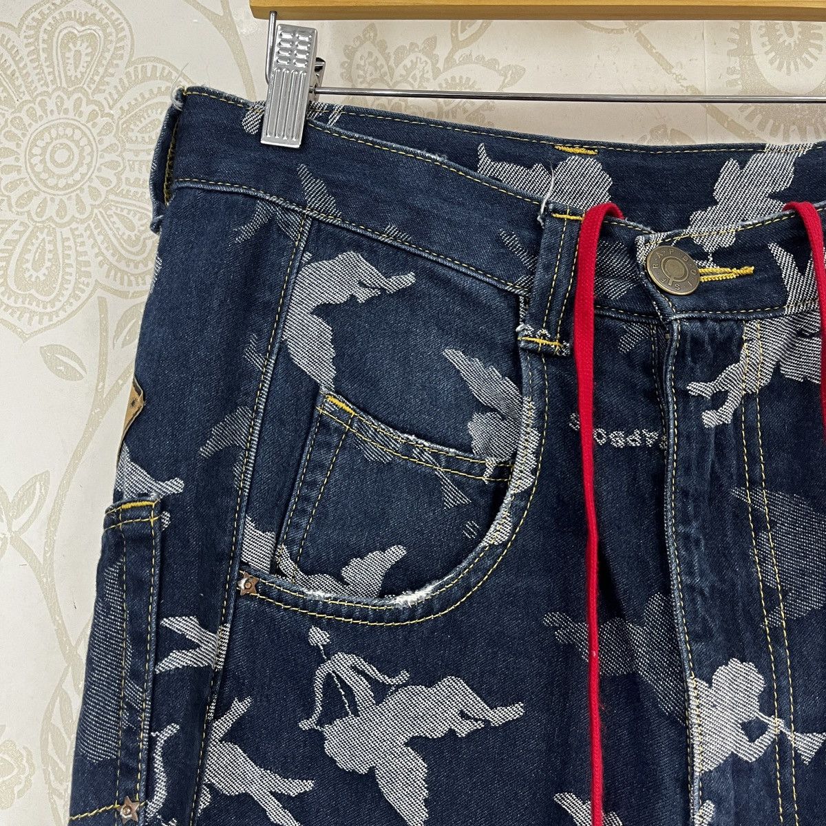 Frapbois × Issey Miyake Asymmetrical Frapbois Monogram Issey Miyake Denim Pants Size US 34 / EU 50 - 6 Thumbnail