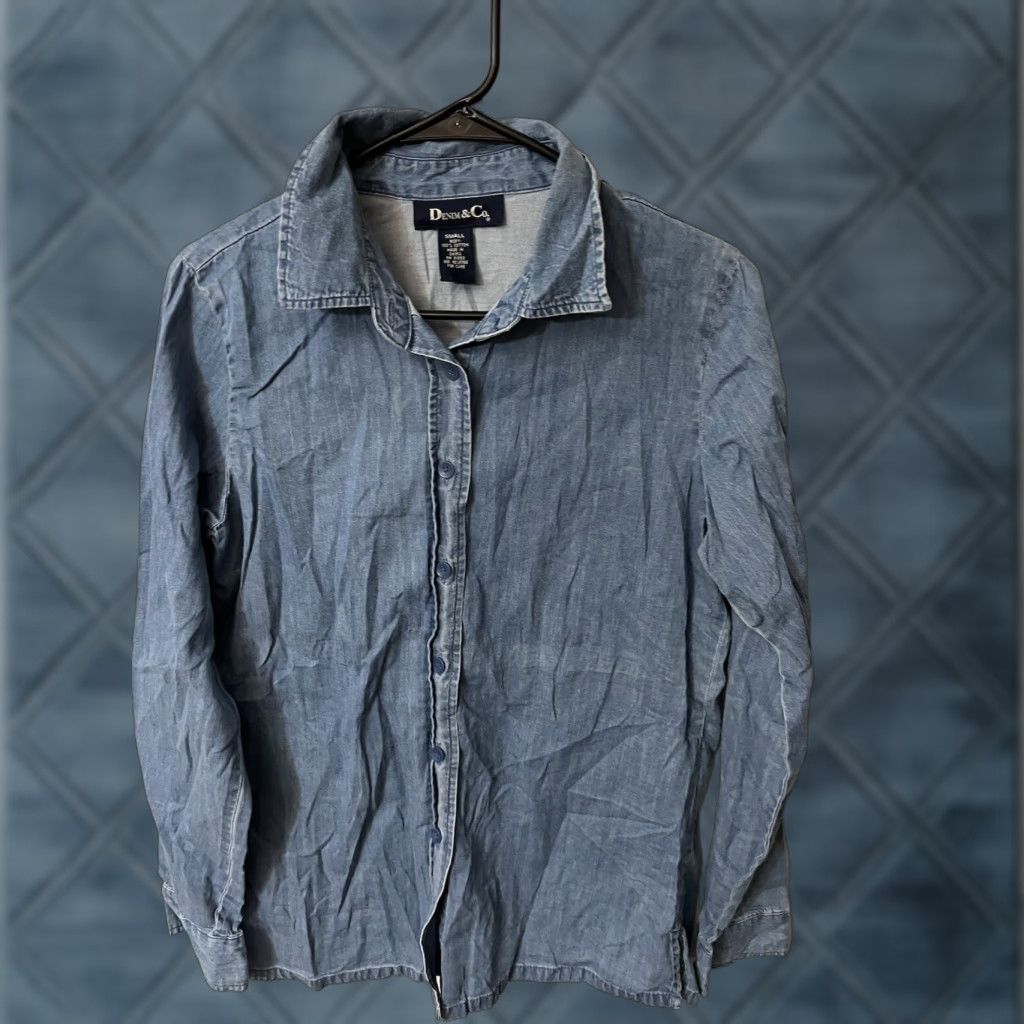 Denim & Co. Denim & Co. Chambray Long Sleeve Button Front Top Small Cotton Wash Size S / US 4 / IT 40 - 1 Thumbnail