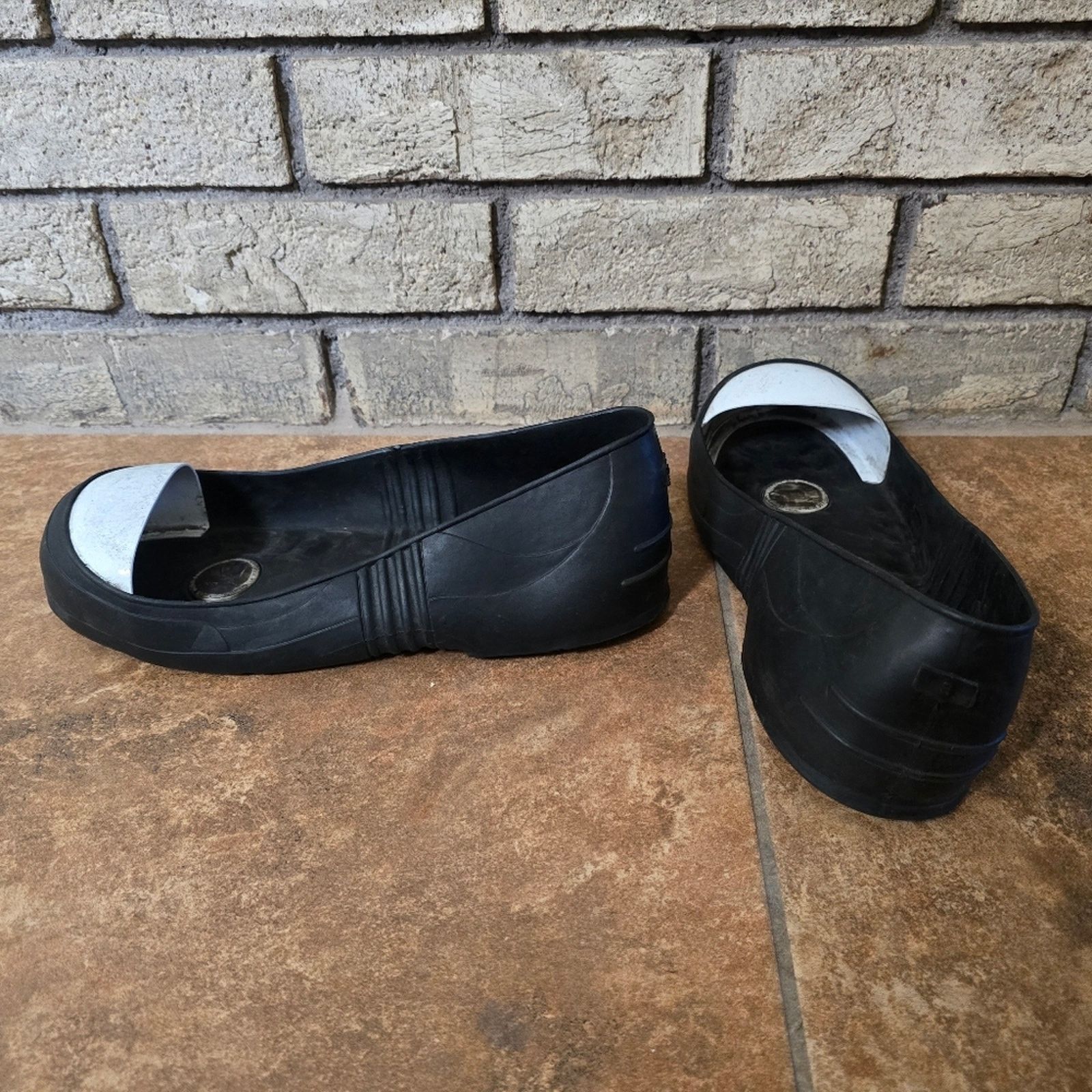 Other Black Composite Cap | OSHA TOES | Safety Overshoe Size US 6.5 / EU 39-40 - 3 Thumbnail