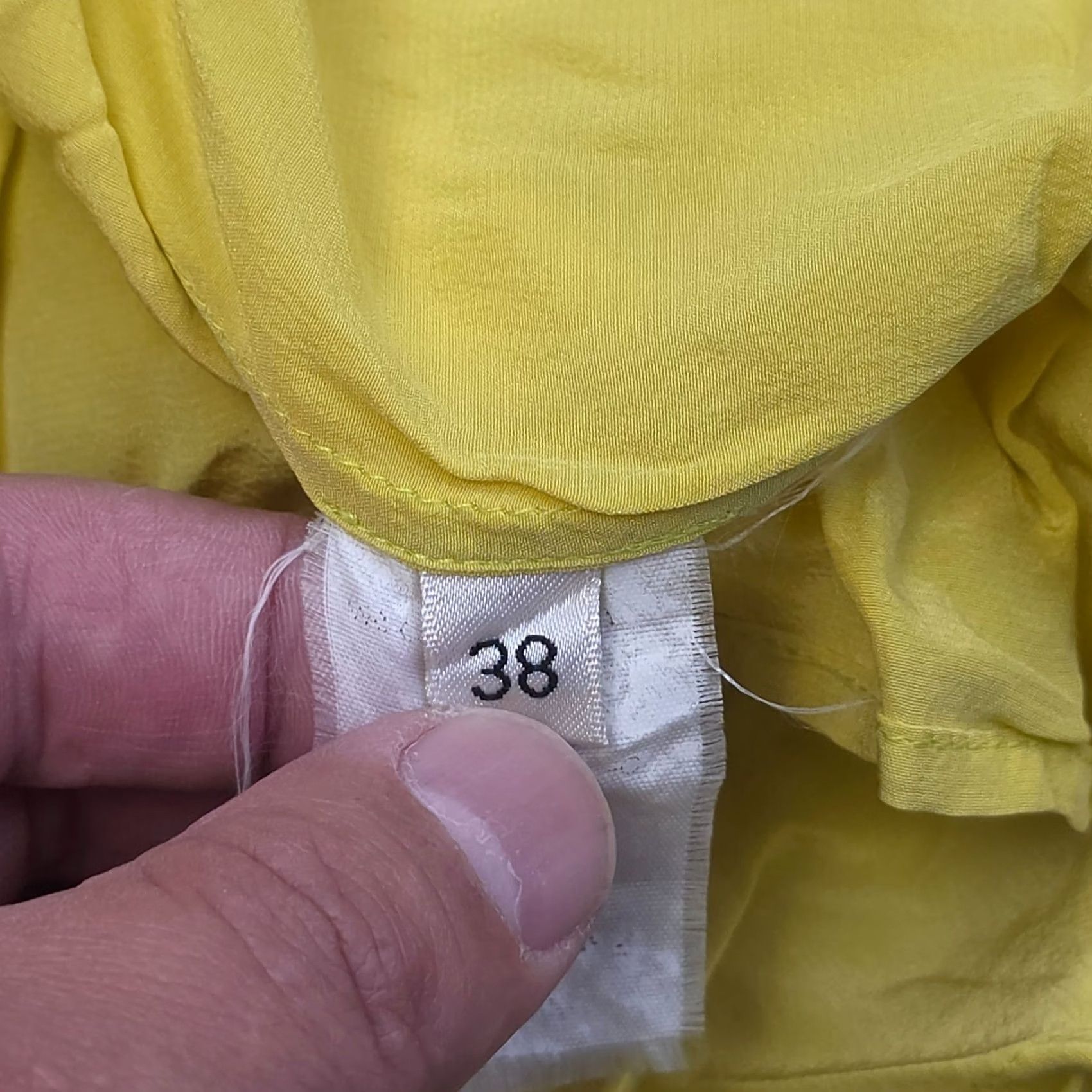 Lanvin LANVIN Paris Women's Silk Blouse Yellow Sleeveless Tank Flowy 38 Size S / US 4 / IT 40 - 4 Thumbnail