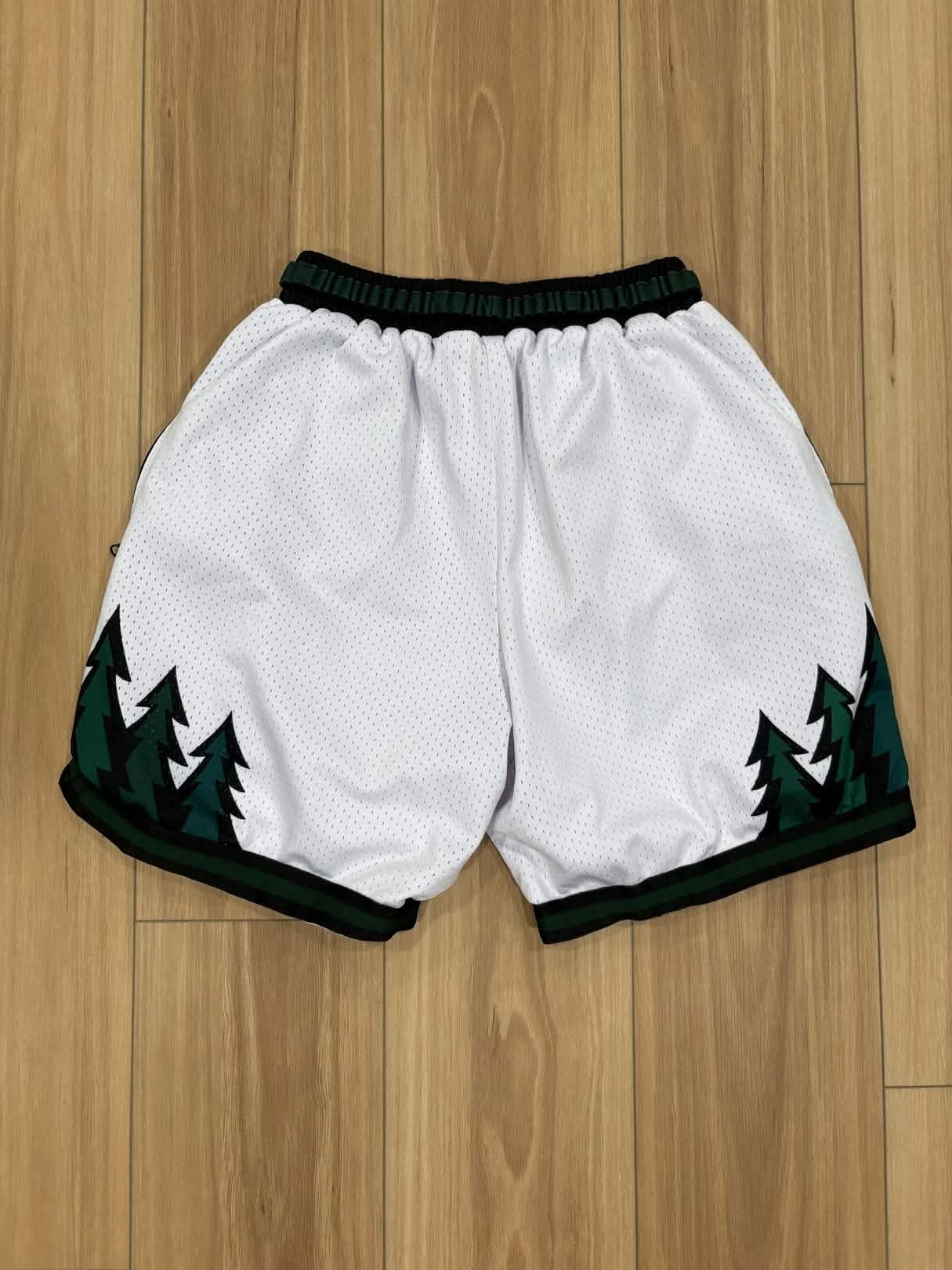Collect and Select Collect & Select Timberwolves Swingman Shorts White Size US 30 / EU 46 - 3 Thumbnail