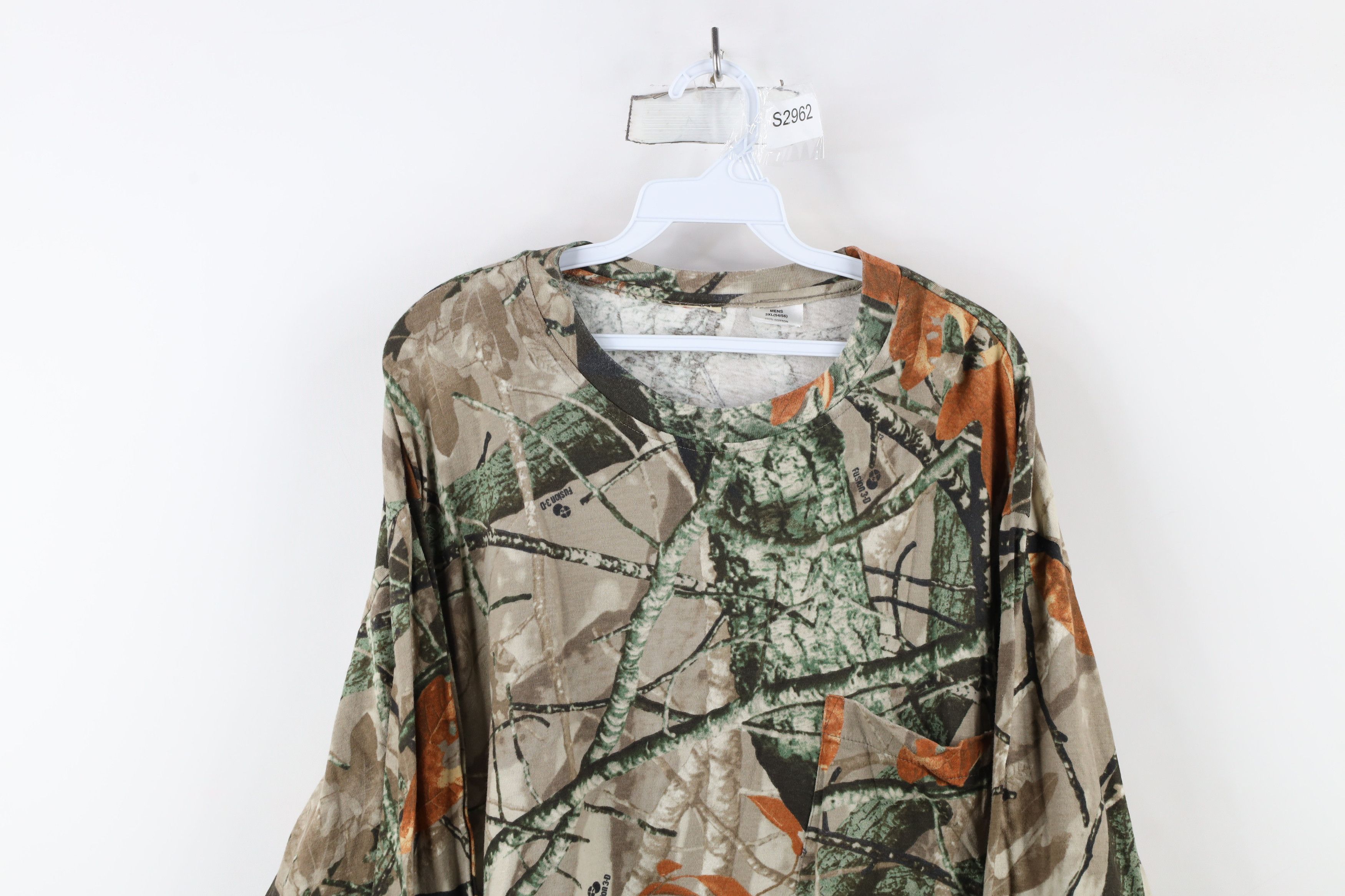 Vintage Vintage Streetwear Camouflage Long Sleeve Pocket T-Shirt Size US XXL / EU 58 / 5 - 2 Thumbnail