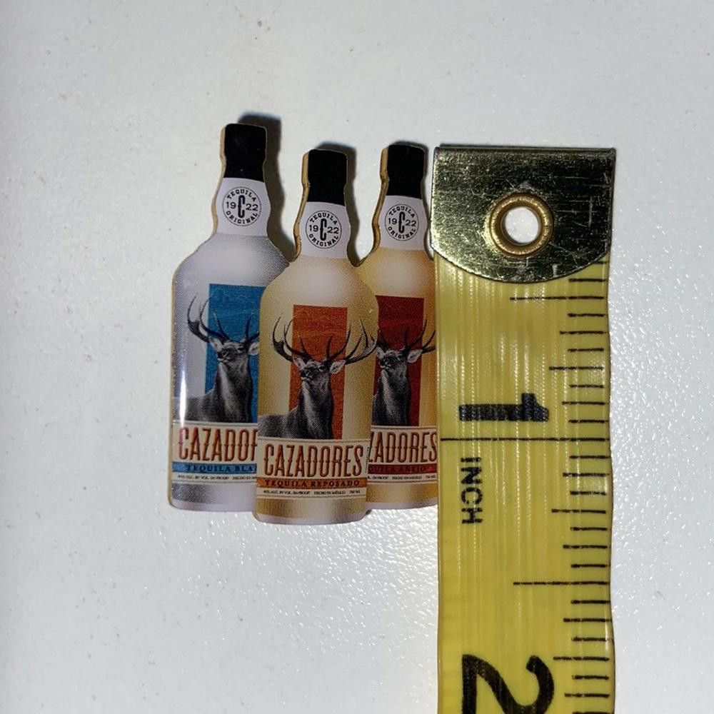 Designer NIP Cazadores Lapel Pin Size ONE SIZE - 3 Thumbnail