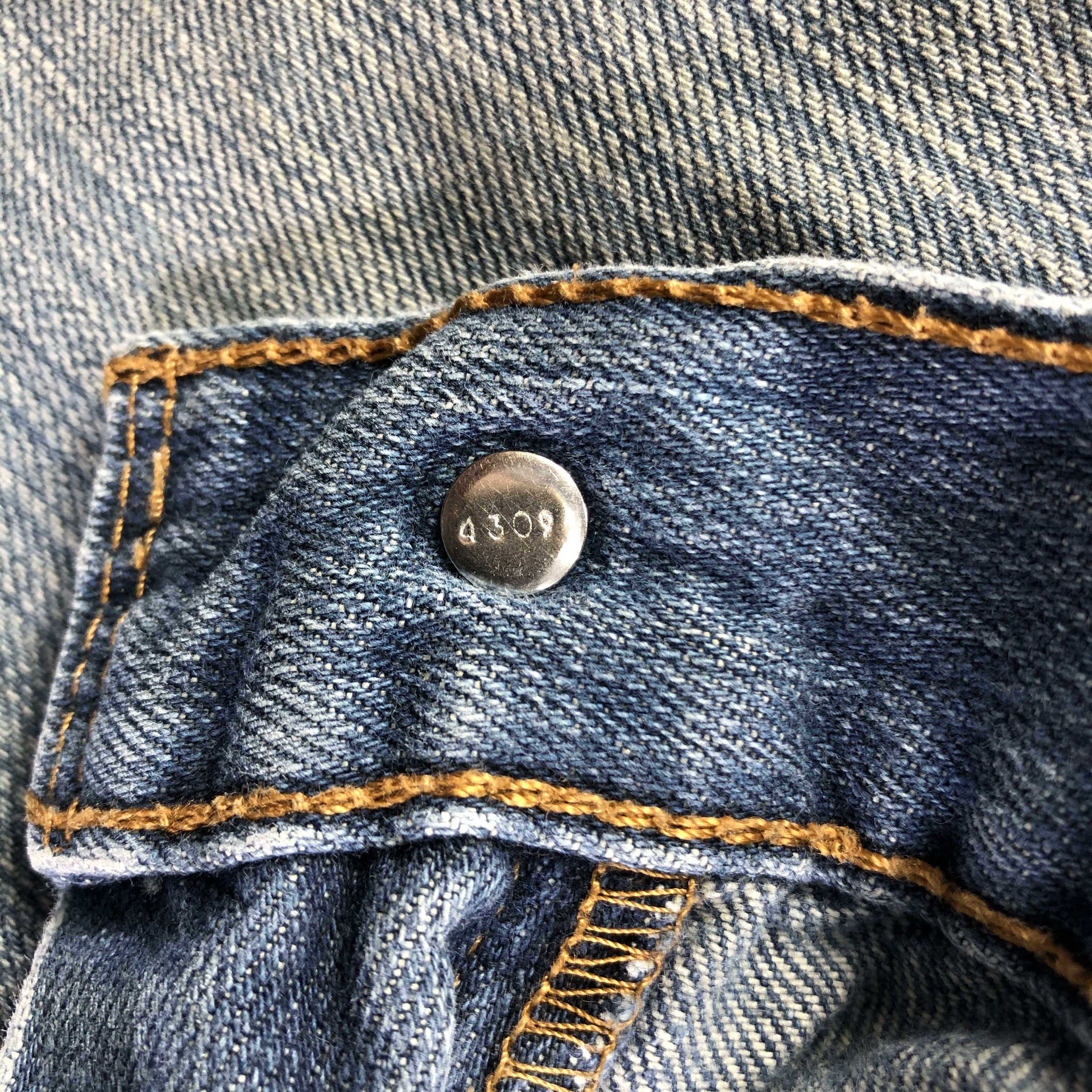 Levi's Vintage Levis 559 Jeans-J3489 Size US 36 / EU 52 - 13 Thumbnail
