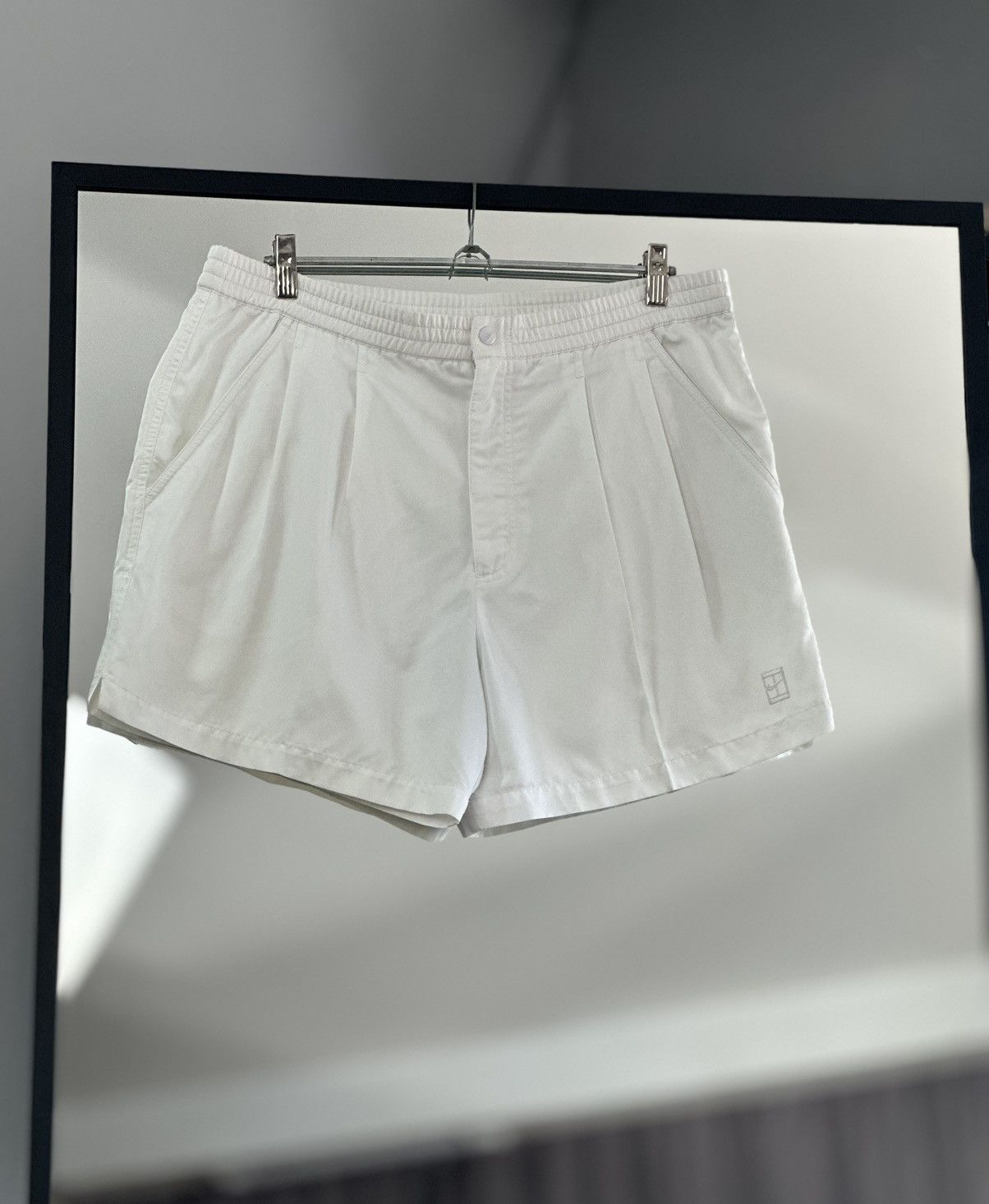 Nike Vintage Nike Shorts Court Swoosh Y2K white Federer Golf Size US 32 / EU 48 - 4 Thumbnail