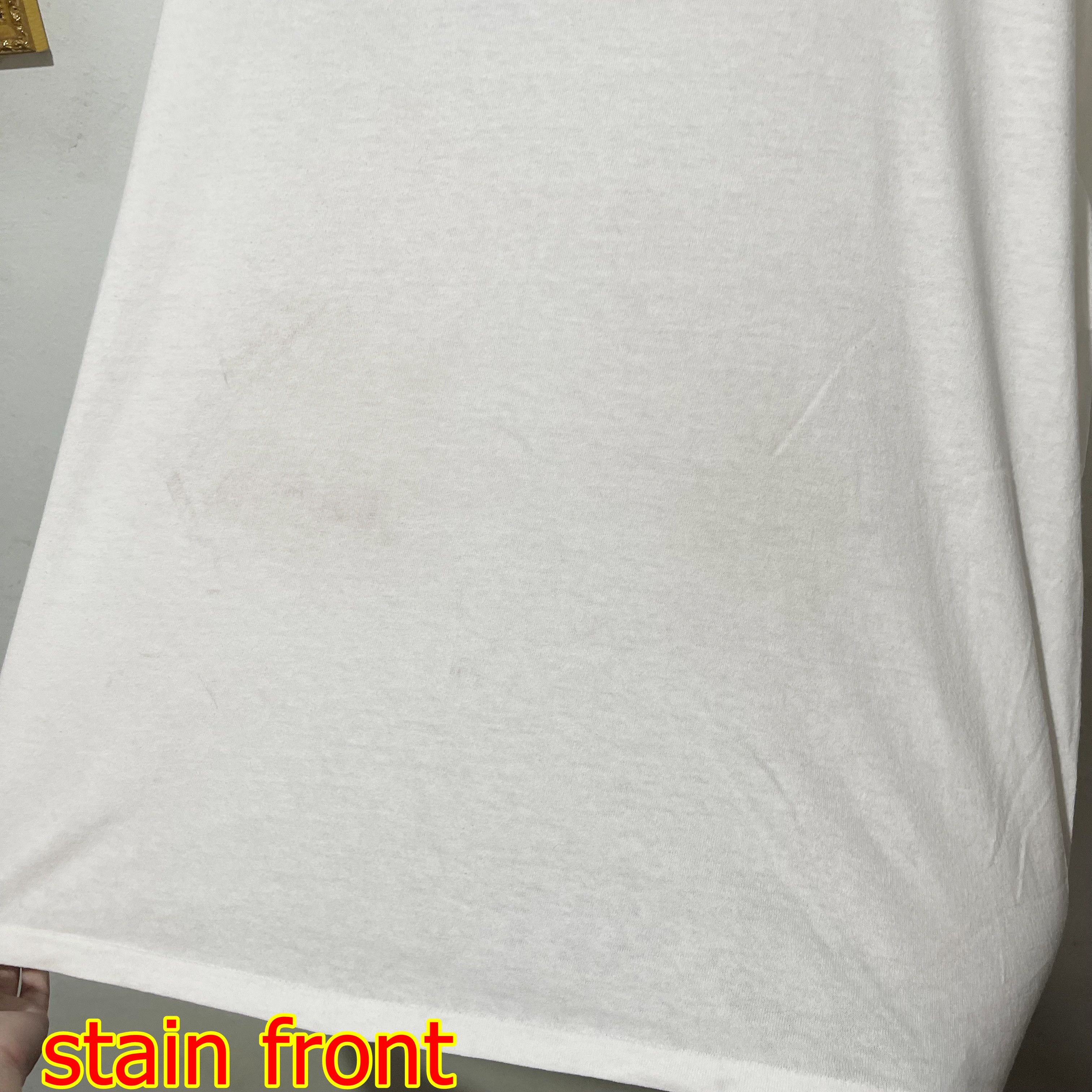 Vintage Vintage 90s Bert’s Surf Shop T-Shirt Size US L / EU 52-54 / 3 - 9 Thumbnail