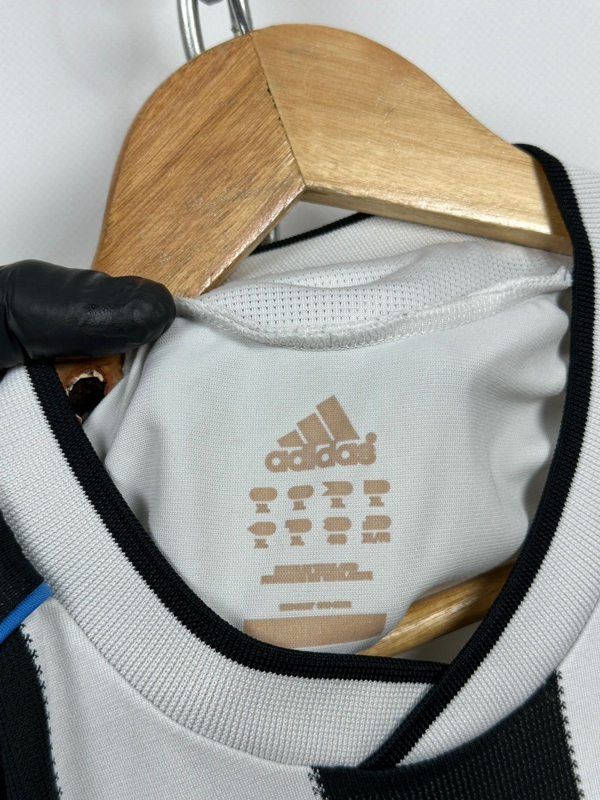 Adidas 2009/10 Adidas Newcastle United Vintage Soccer Jersey Size US XL / EU 56 / 4 - 20 Thumbnail
