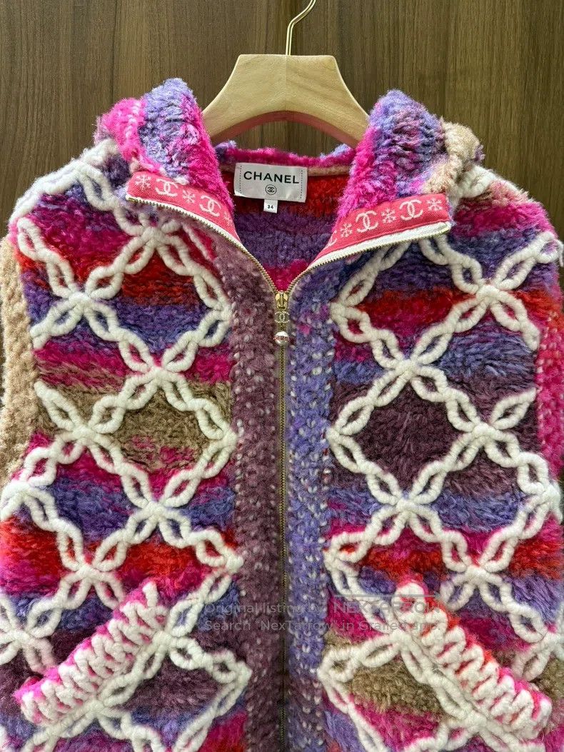 Chanel Chanel Hooded knitted vest Size XXS / US 00 / IT 34 - 3 Thumbnail