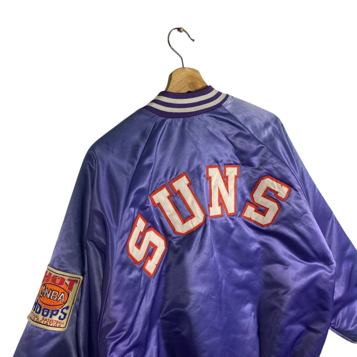 NBA Vintage 90s Phoenix Suns Satin Bomber Jacket L Size Purple Size US L / EU 52-54 / 3 - 17 Thumbnail