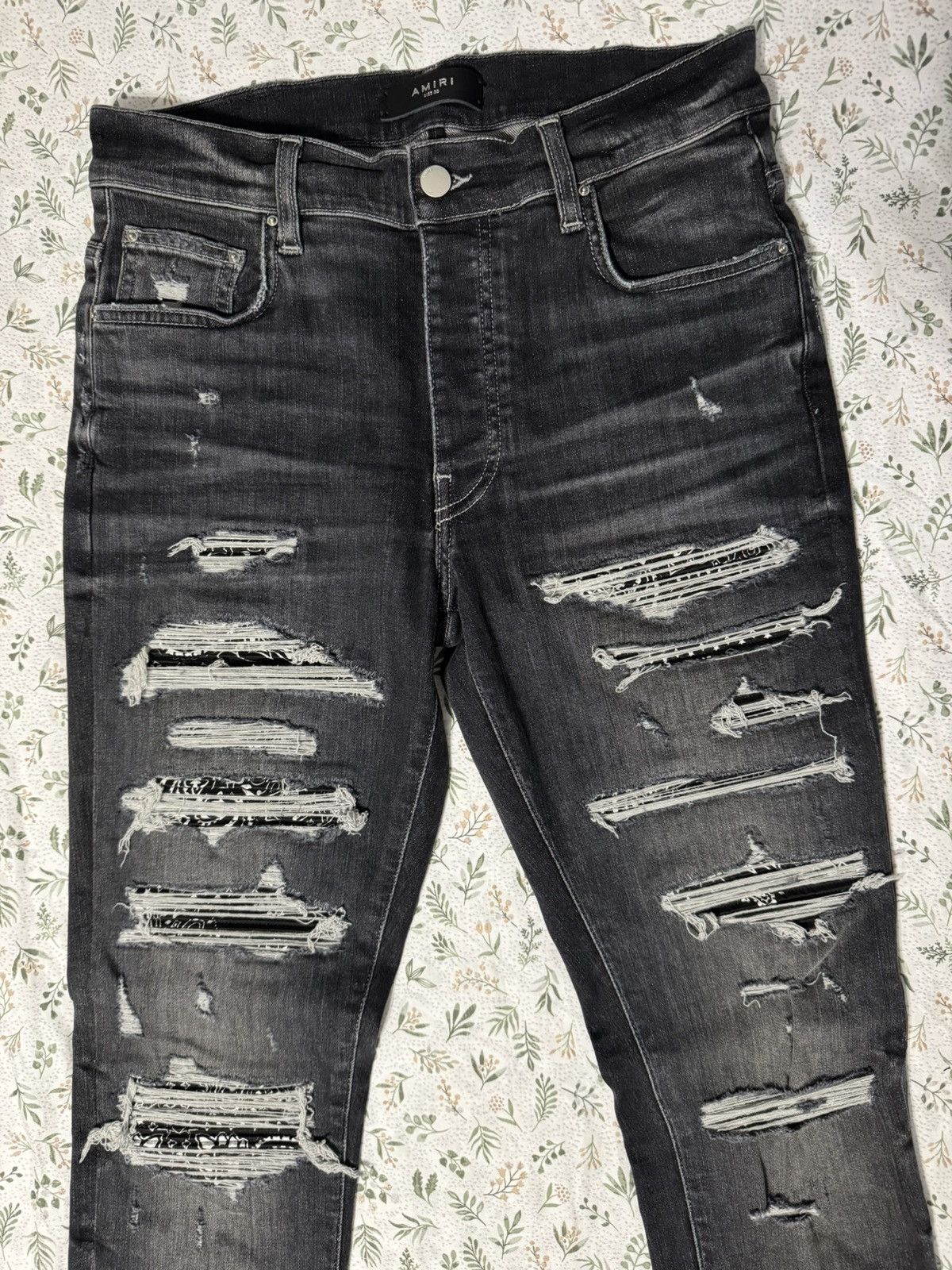 AMIRI Grey Bandana Thrasher Jeans Size 30