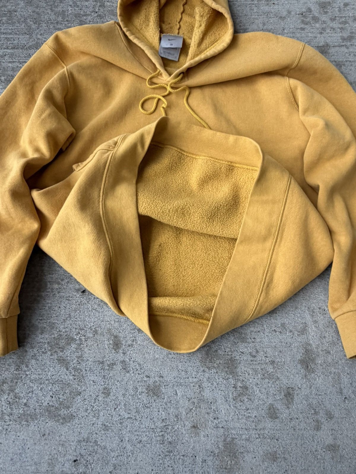 Nike Y2K Nike Center Swoosh Yellow Hoodie Size US M / EU 48-50 / 2 - 8 Thumbnail