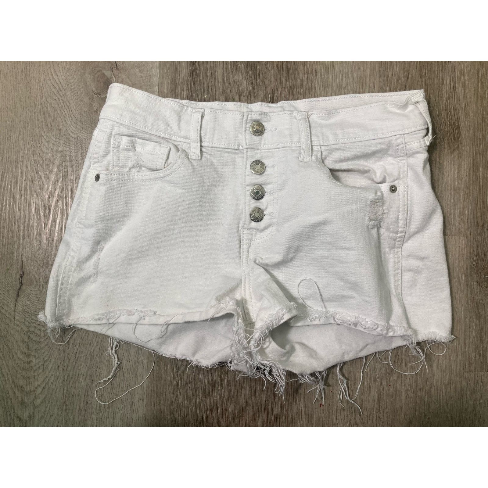 Old Navy Old Navy Boyfriend Shorts Mid Rise Distressed White Shortie Size 26" / US 2 / IT 38 - 6 Thumbnail