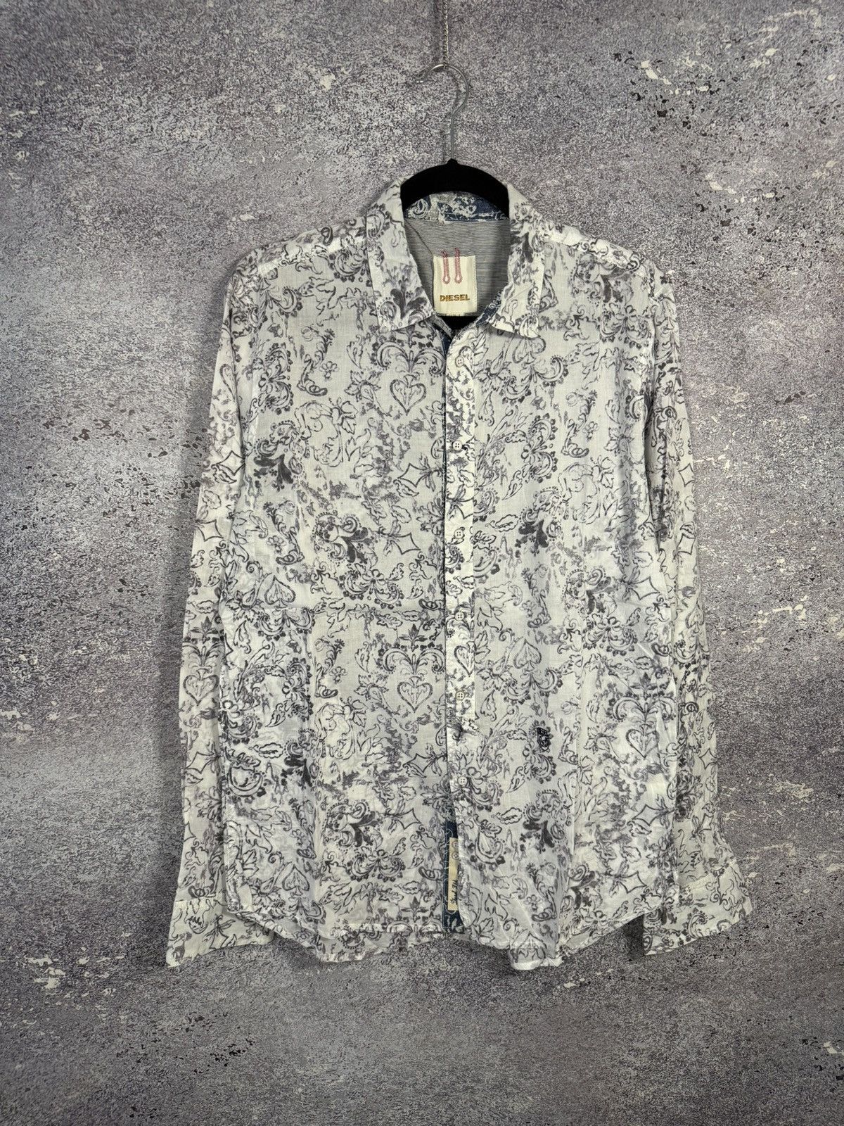 Diesel × Diesel Black Gold × Vintage Vintage Diesel Rare Abstract Light Weight Mens Button Shirt Size US L / EU 52-54 / 3 - 1 Thumbnail