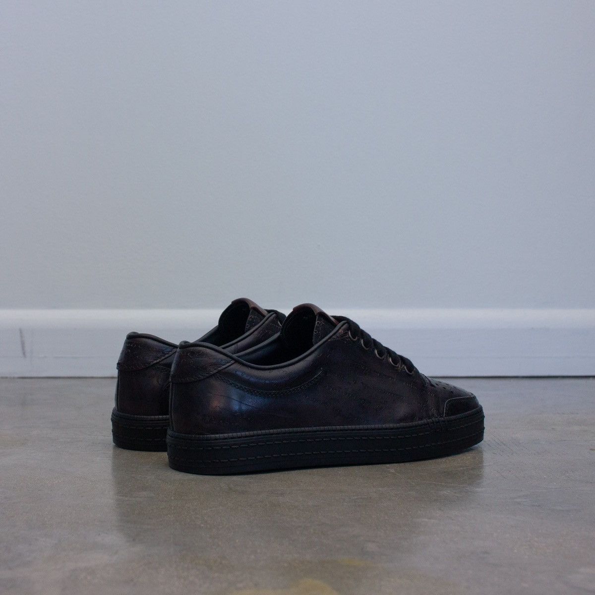 Berluti 1.6k$ BERLUTI Playtime Scritto Leather Low-Top Sneakers US7 Size US 7 / EU 40 - 8 Thumbnail