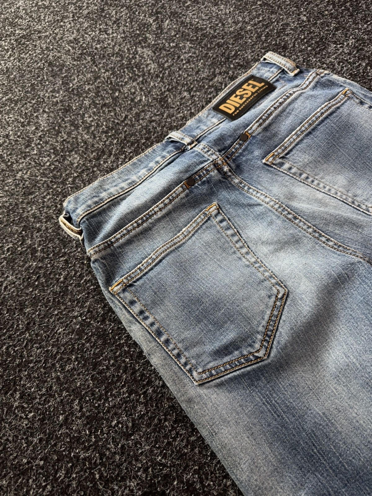 Diesel Diesel D-Fetar Distressed Denim Jeans Light Wash Size US 28 / EU 44 - 20 Thumbnail