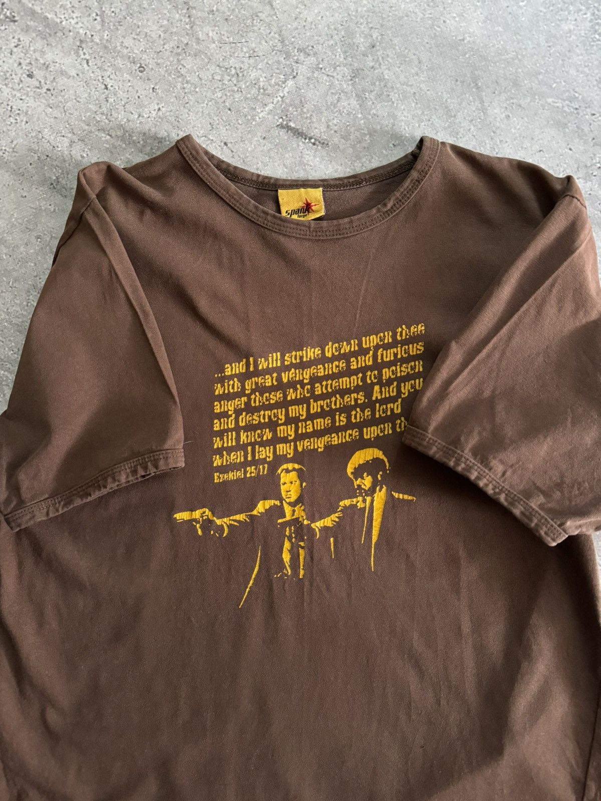 Vintage Vintage 00s Pulp Fiction Tarantino Movie T-Shirt Size US L / EU 52-54 / 3 - 4 Thumbnail