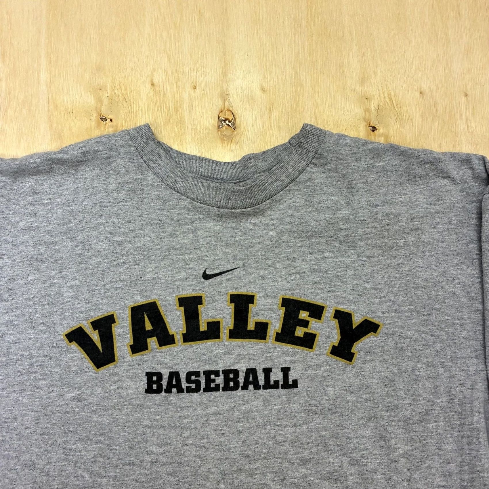 Nike Nike Sweatshirt Mens XL Gray Jersey 3/4 Sleeve Valley Baseball Graphic Center Size US XL / EU 56 / 4 - 2 Thumbnail