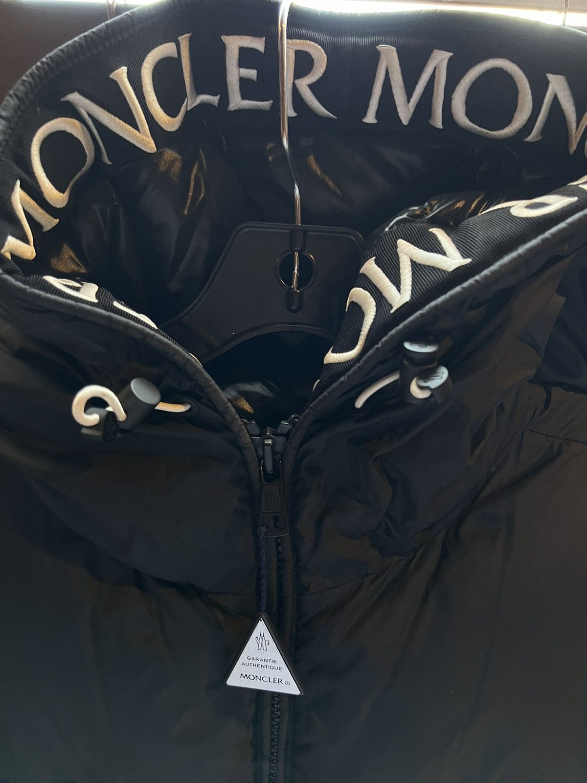 Moncler Moncler Men's Montcla Logo-Hood Puffer Jacket Size US L / EU 52-54 / 3 - 5 Thumbnail
