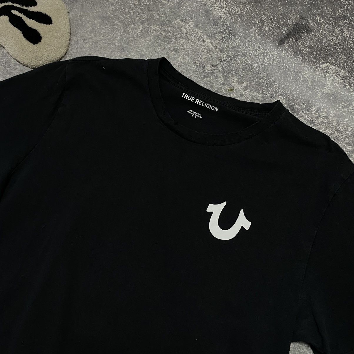 True Religion Mens True Religion Big Logo y2k opium tee Size US M / EU 48-50 / 2 - 3 Thumbnail