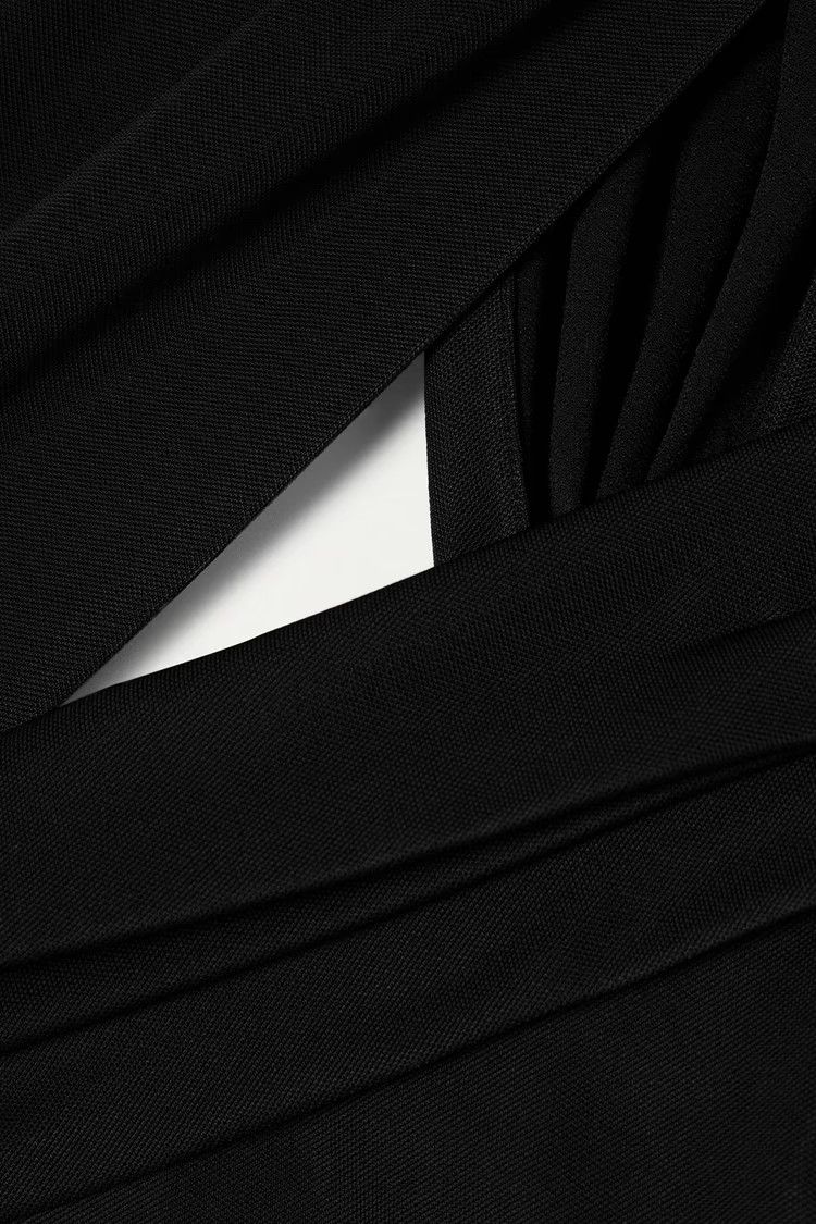 Versace o1y0226 Midi Dress in Black Size M / US 6-8 / IT 42-44 - 4 Thumbnail