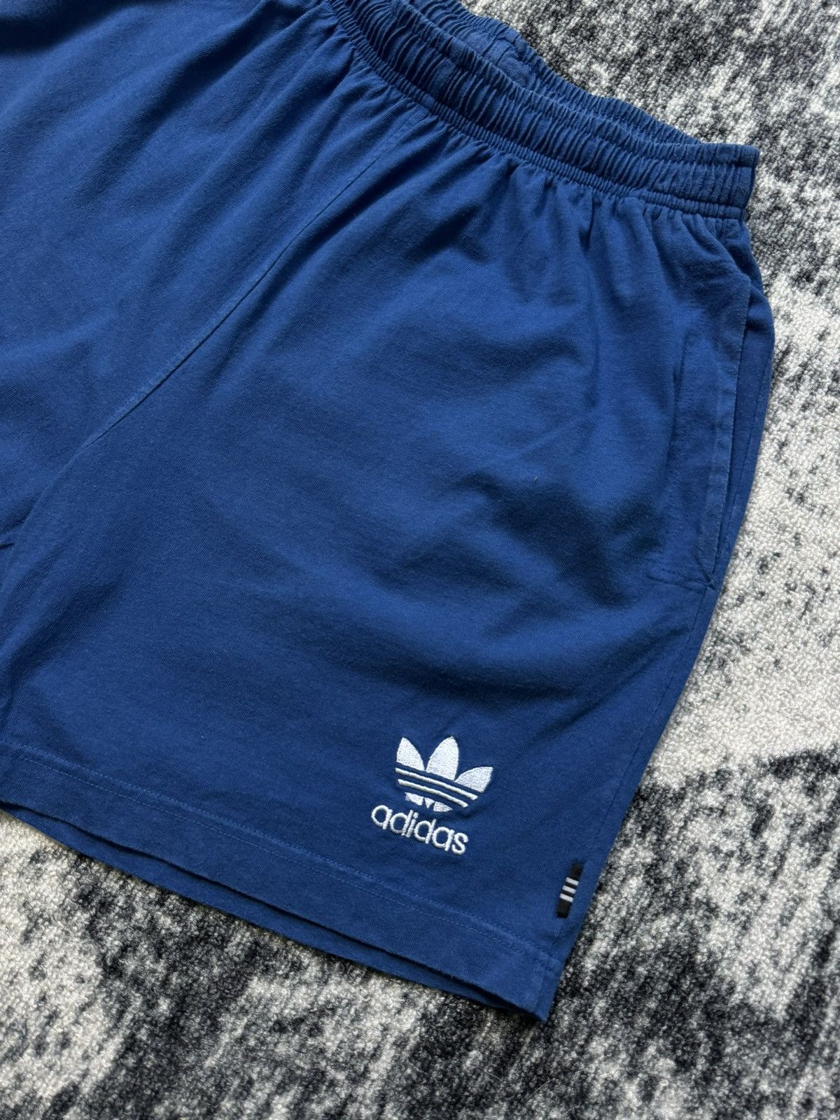 Adidas Vintage Adidas Shorts Rare Blue Y2K STYLE SUMMER 90s Street Size US 32 / EU 48 - 2 Thumbnail