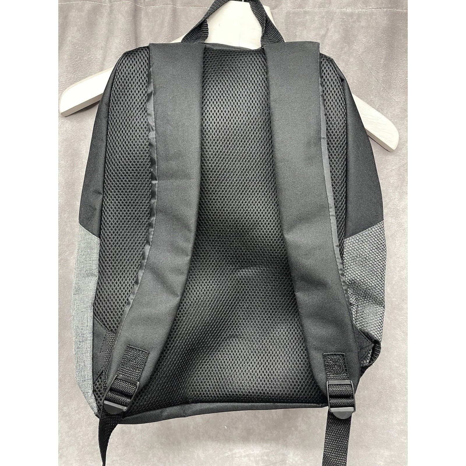 Other AMAZON STAFF LEED'S PIER 15 LAPTOP BACKPACK GRAY BLACK TECH Size ONE SIZE - 2 Thumbnail