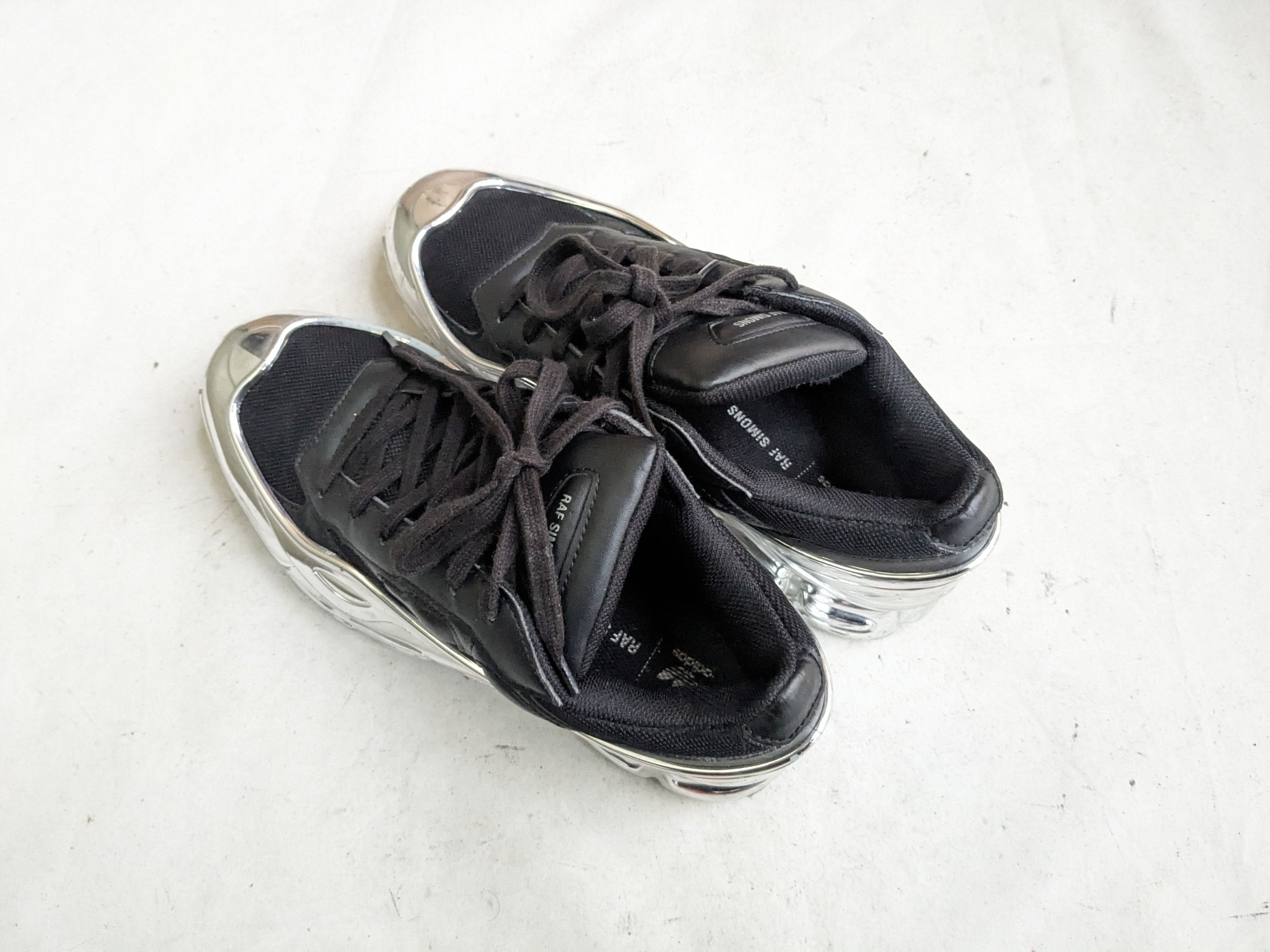 Raf Simons Adidas x Raf Simons Ozweego Mirrored 7.5 Black Silver Size US 7.5 / EU 40-41 - 14 Thumbnail