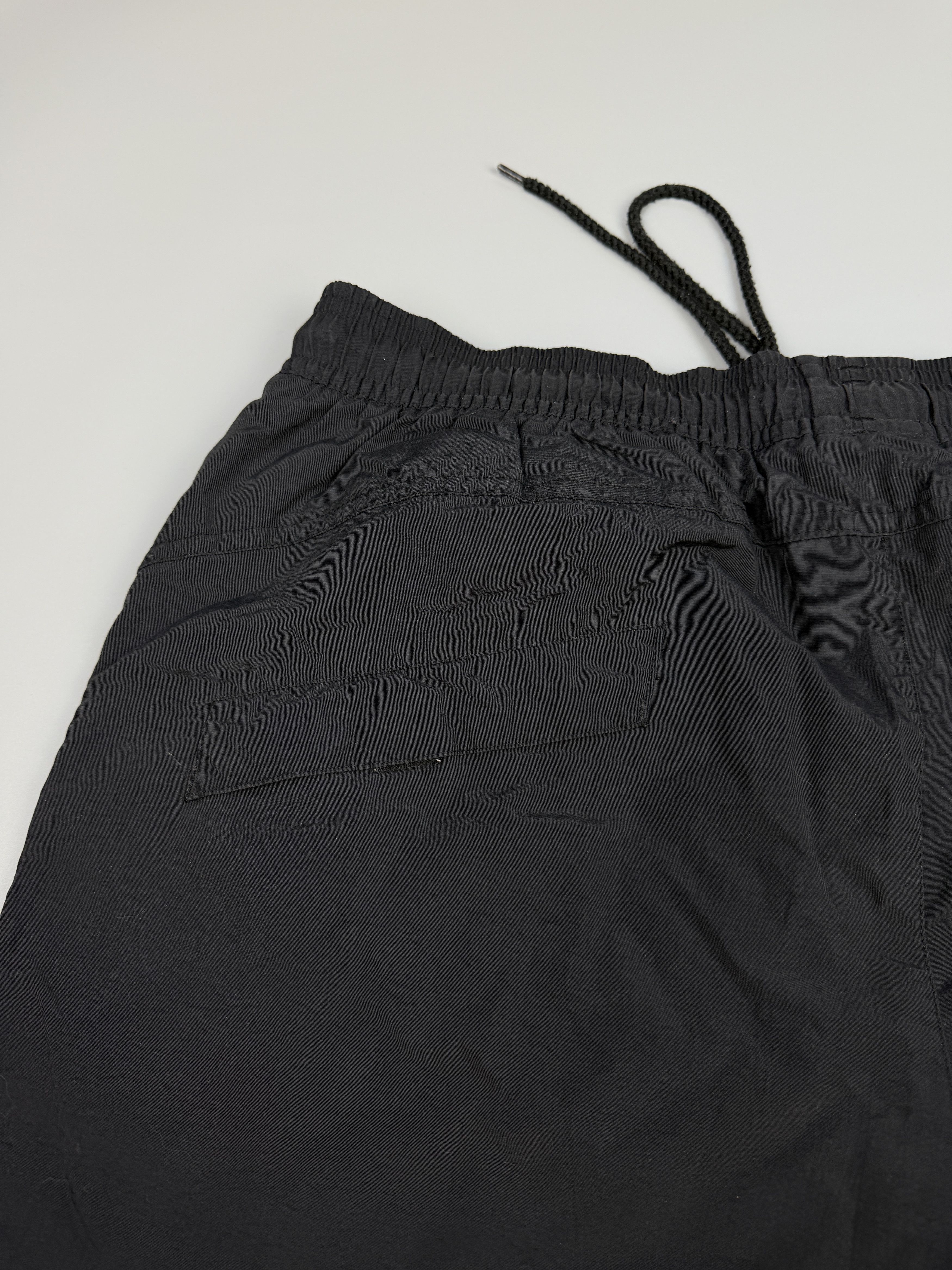 Adidas adidas perfomance gotic black white shorts Size US 34 / EU 50 - 6 Thumbnail