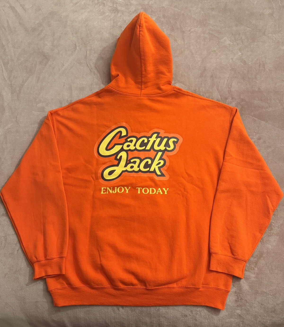 Travis Scott XL Travis Scott Reese's Puffs Orange Hoodie Cactus Jack Size US XL / EU 56 / 4 - 1 Thumbnail