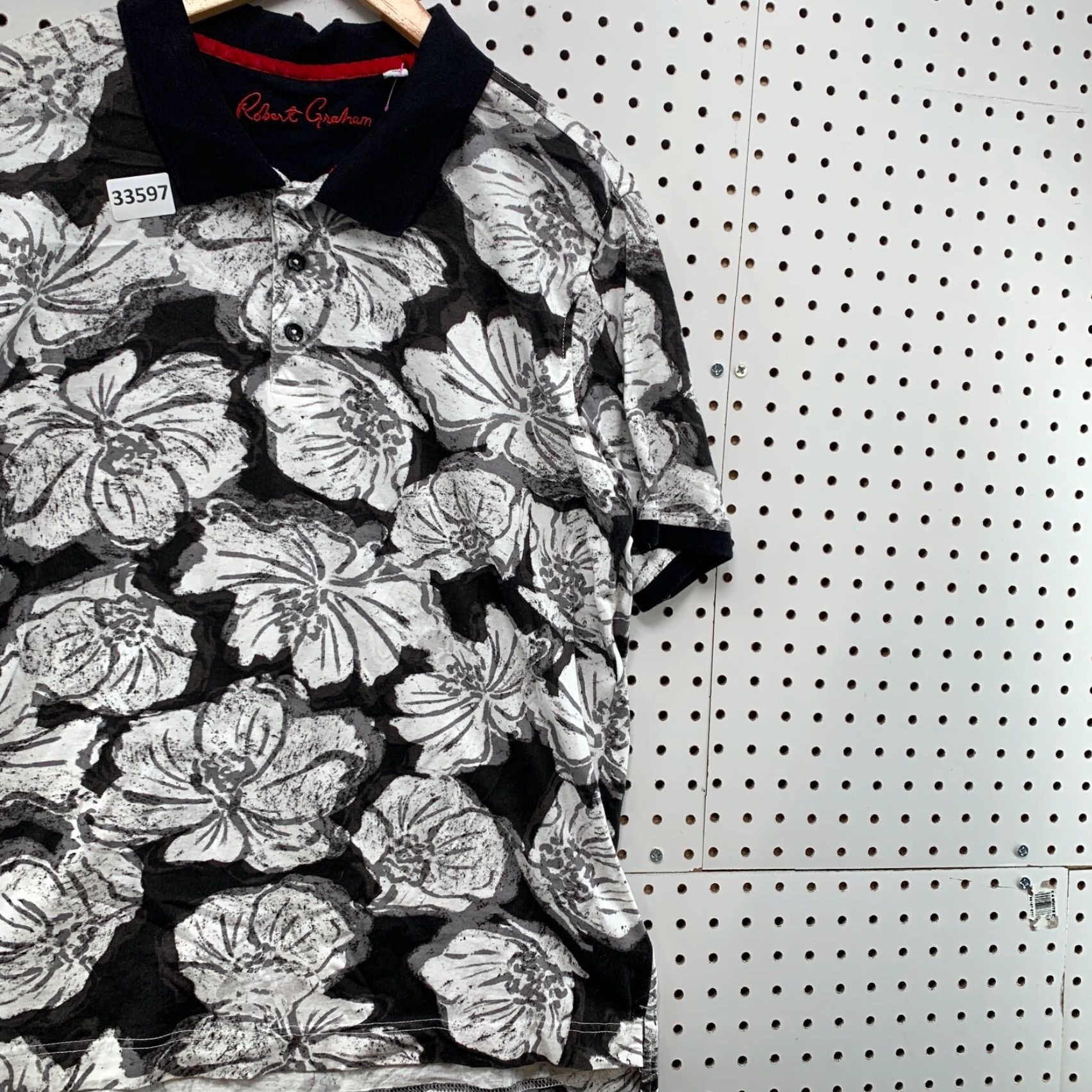 Robert Graham Robert Graham Polo Shirt Men XL White Floral Print Casual Polo Shirt Mens XL White Black All Over Flower Print Size US XL / EU 56 / 4 - 4 Thumbnail