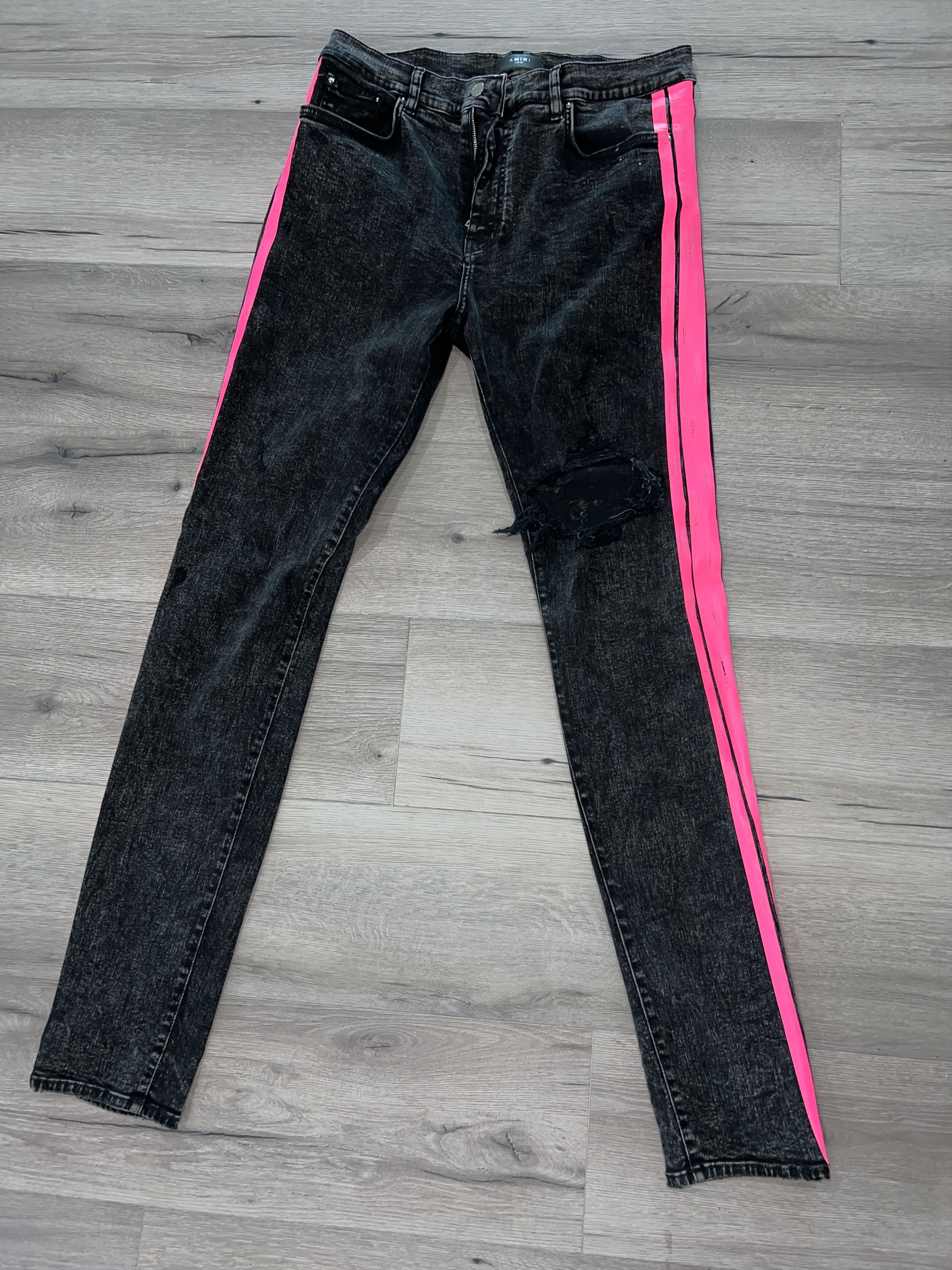 Amiri AMIRI Broken Track Acid Wash Jean Black/Neon Pink Size US 38 / EU 54 - 1 Thumbnail